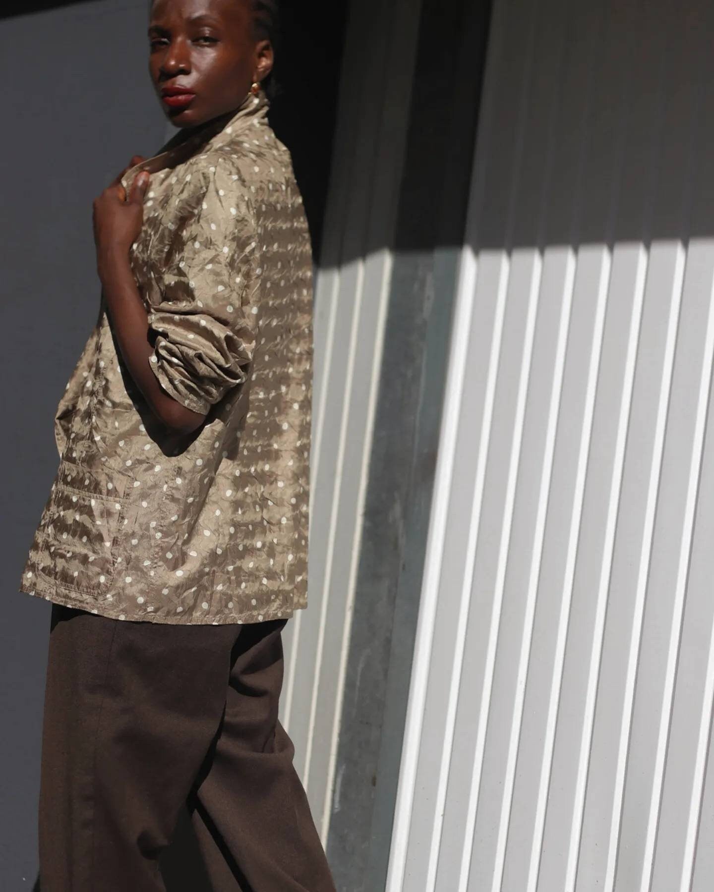 Vintage Polkadotted Blouse | 80s Brown Lightweight blazer