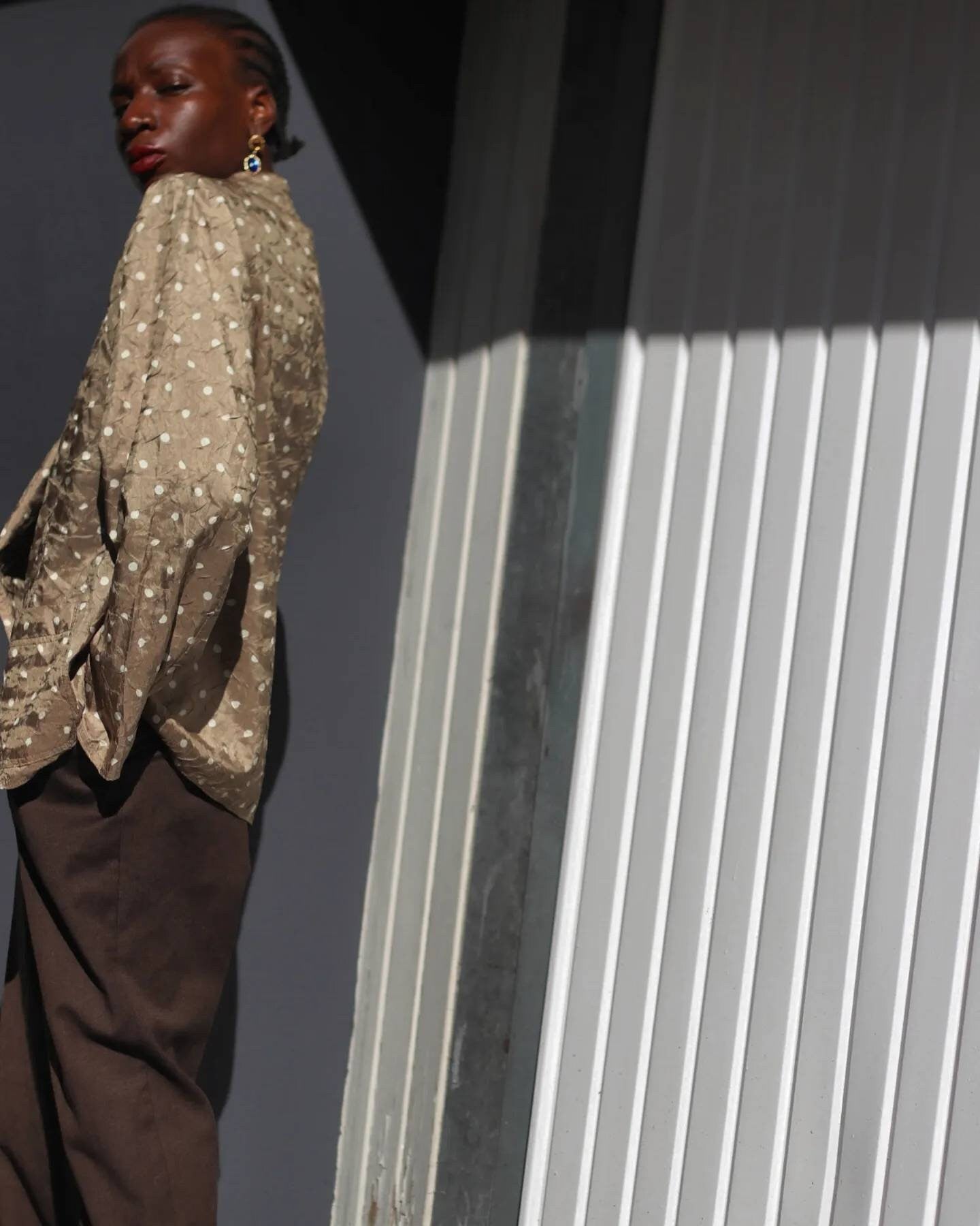 Vintage Polkadotted Blouse | 80s Brown Lightweight blazer