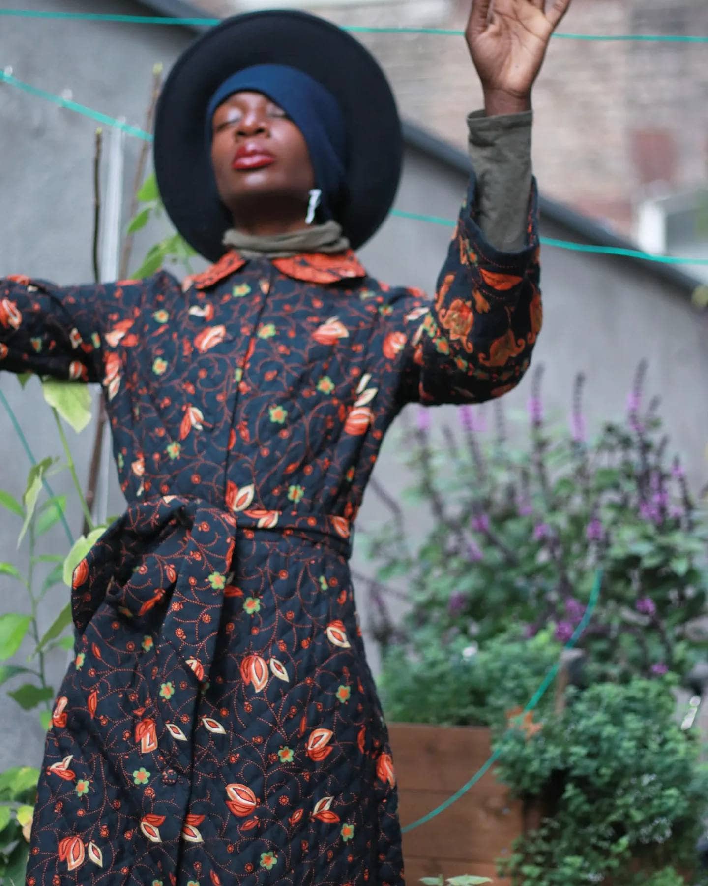 70s Floral Print Dress | Vintage bohemian padded maxi dress with tie