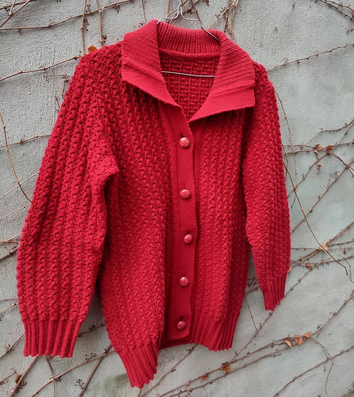 Vintage red cardigan | 90s Winter buttoned down knit