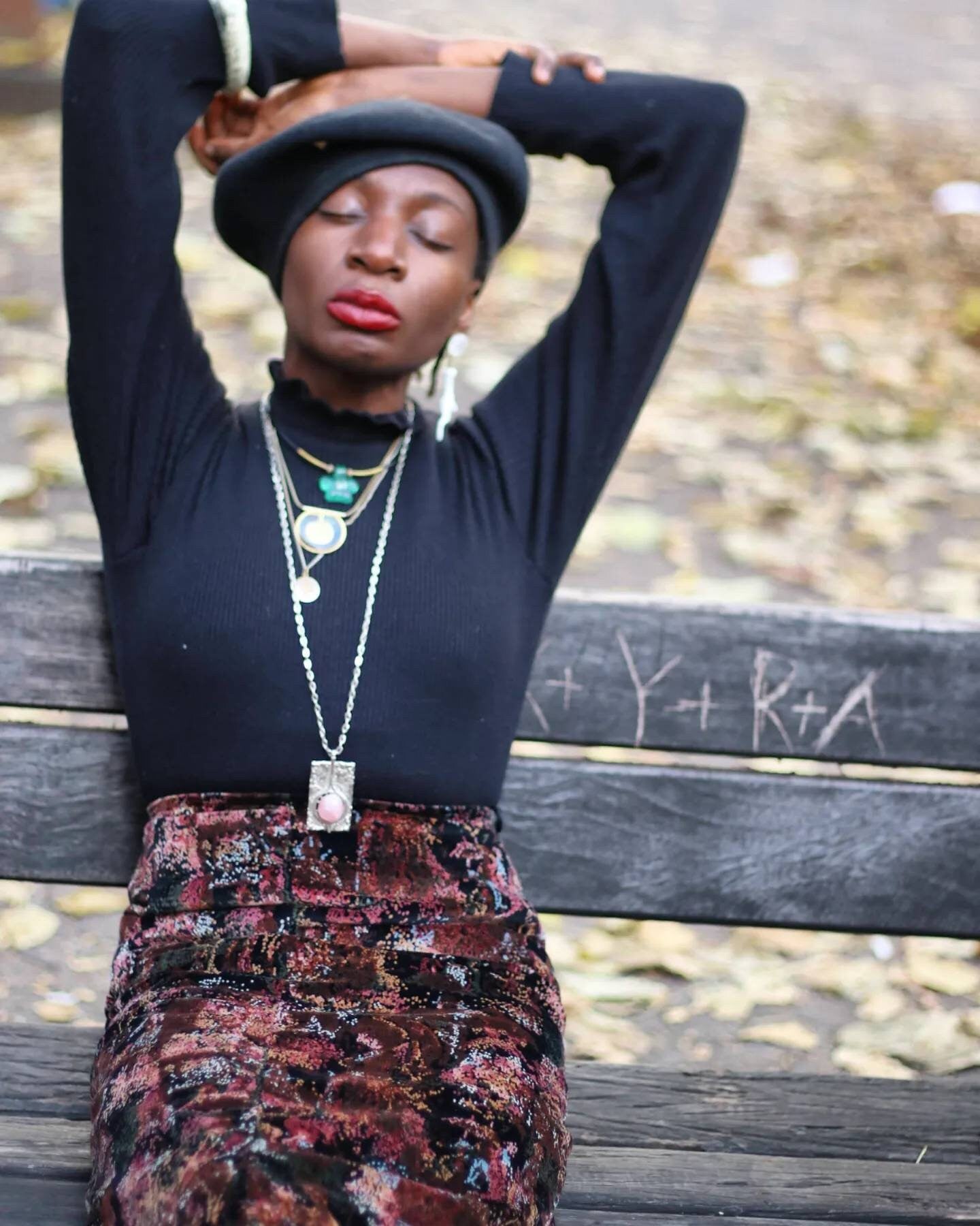 Vintage Floral Print Skirt | 90s Brown knee length skirt| Design with dark blooms| Bohemian pencil skirt