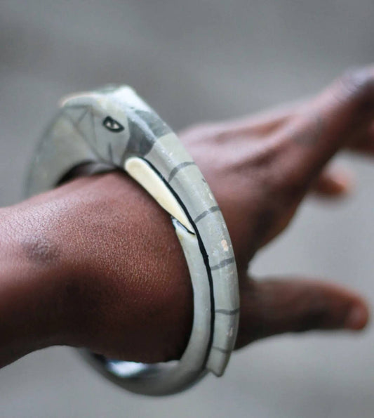 Vintage Wooden Elephant Motif Bracelet| 70s Grey and White statement jewellery