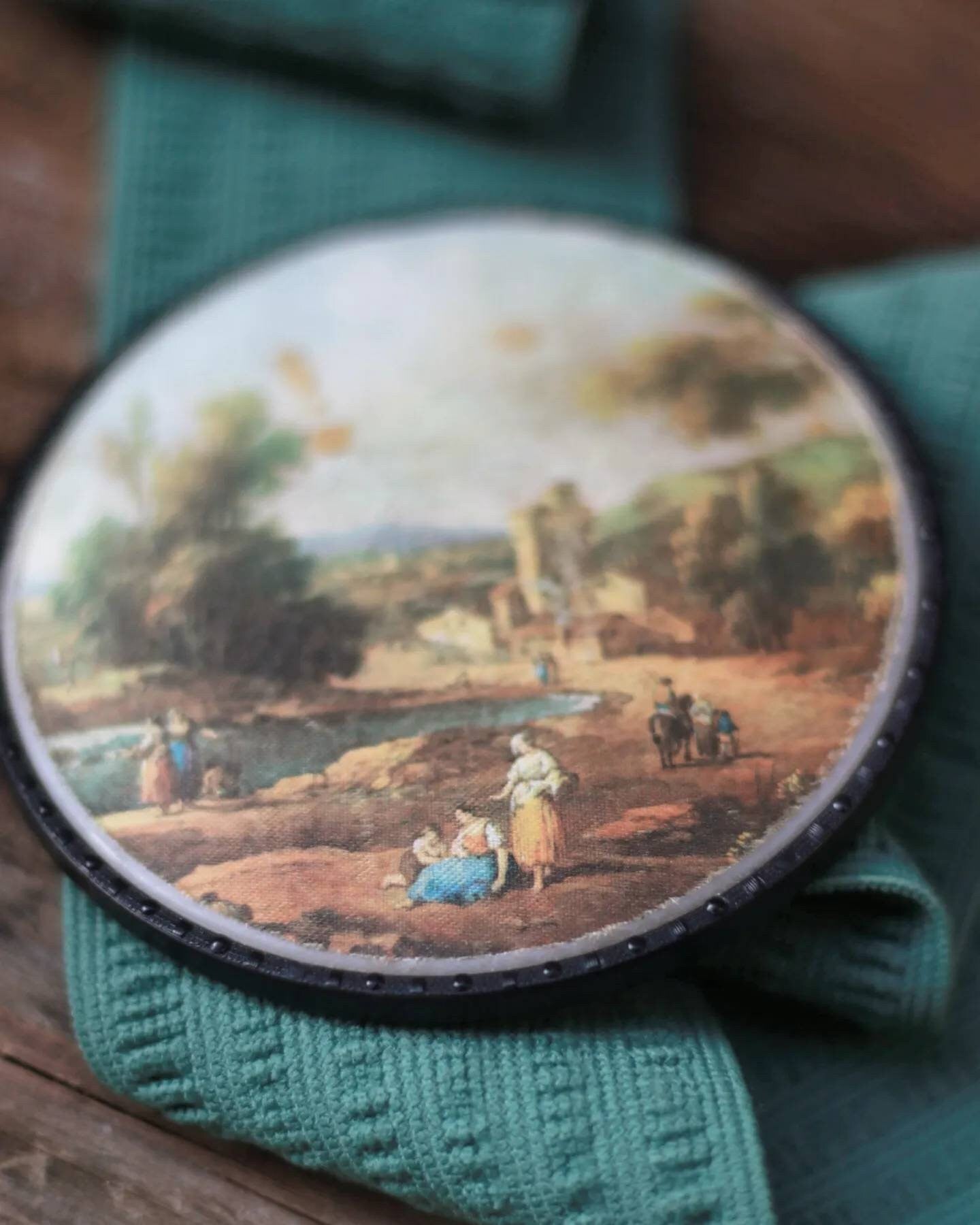 70s handmade waist belt in green | Vintage belt with pastoral image