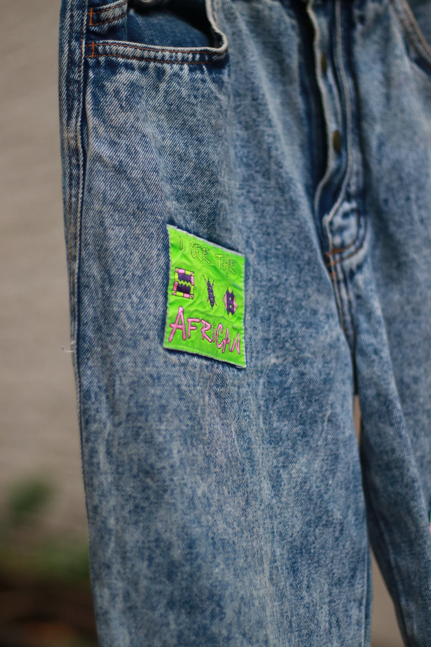 80s Highwaisted Denim | Vintage Blue Jeans with statement patches