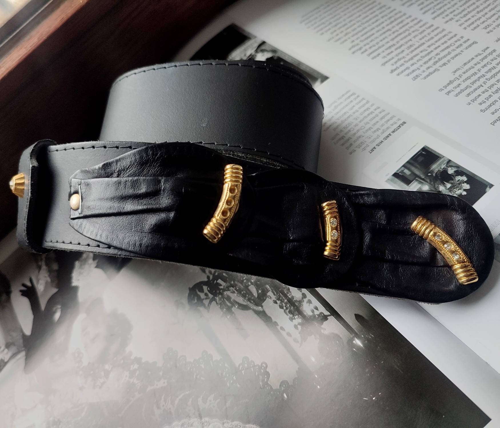 Vintage Leather Belt with gold details| 80s black belt with statement details