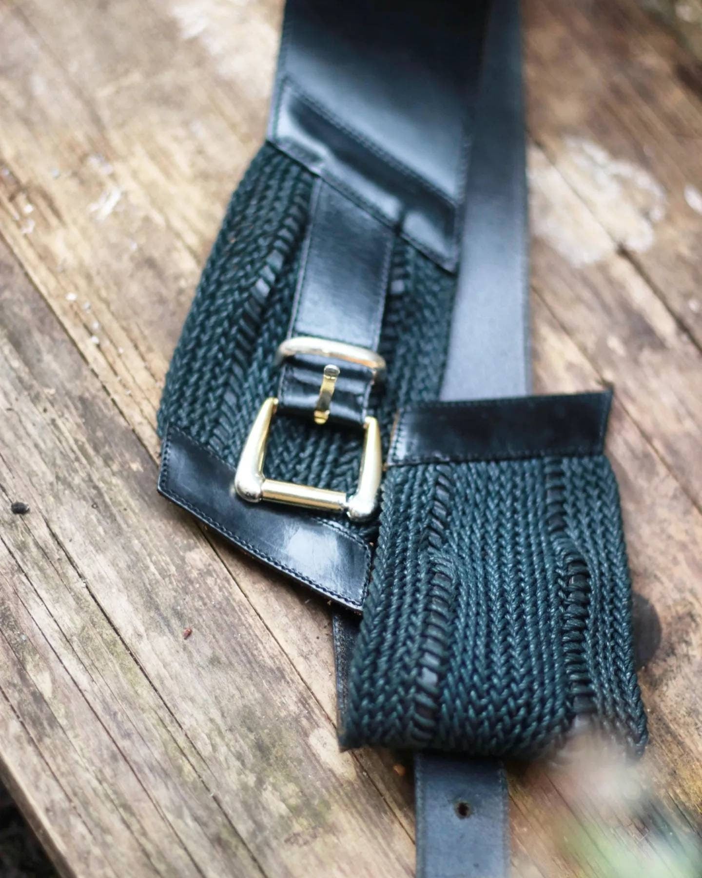70s leather and fabric waist belt| Vintage minimalist belt in black