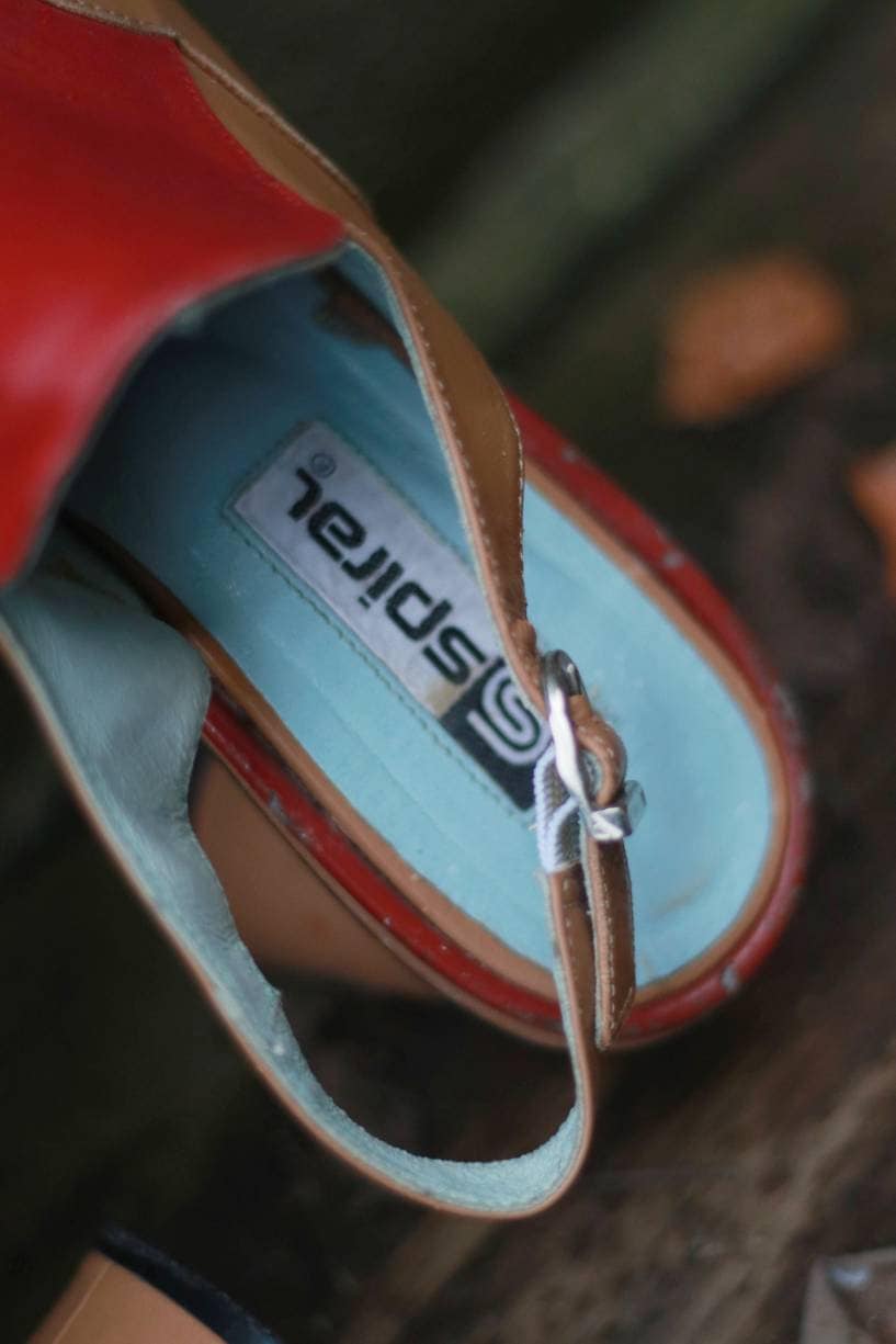 Vintage Spiral Wedges in red and brown| Retro Bohemian Summer Slingbacks