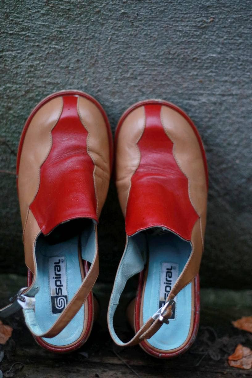 Vintage Spiral Wedges in red and brown| Retro Bohemian Summer Slingbacks