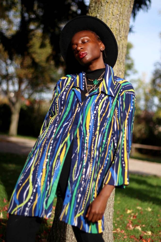 Vintage Maggie Barnes Swirly Print Blouse | Colorful Buttoned down Shirt with Abstract Print