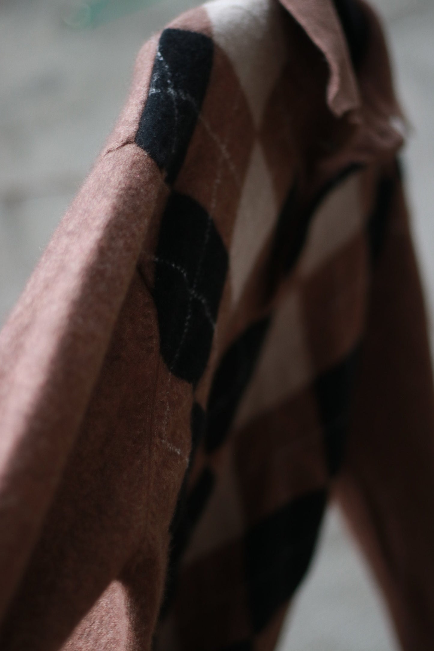 90s Luxurious Sweater | Vintage Preppy Chic Diamond Print long sleeved jumper| Capsule wardrobe brown long sleeved sweater