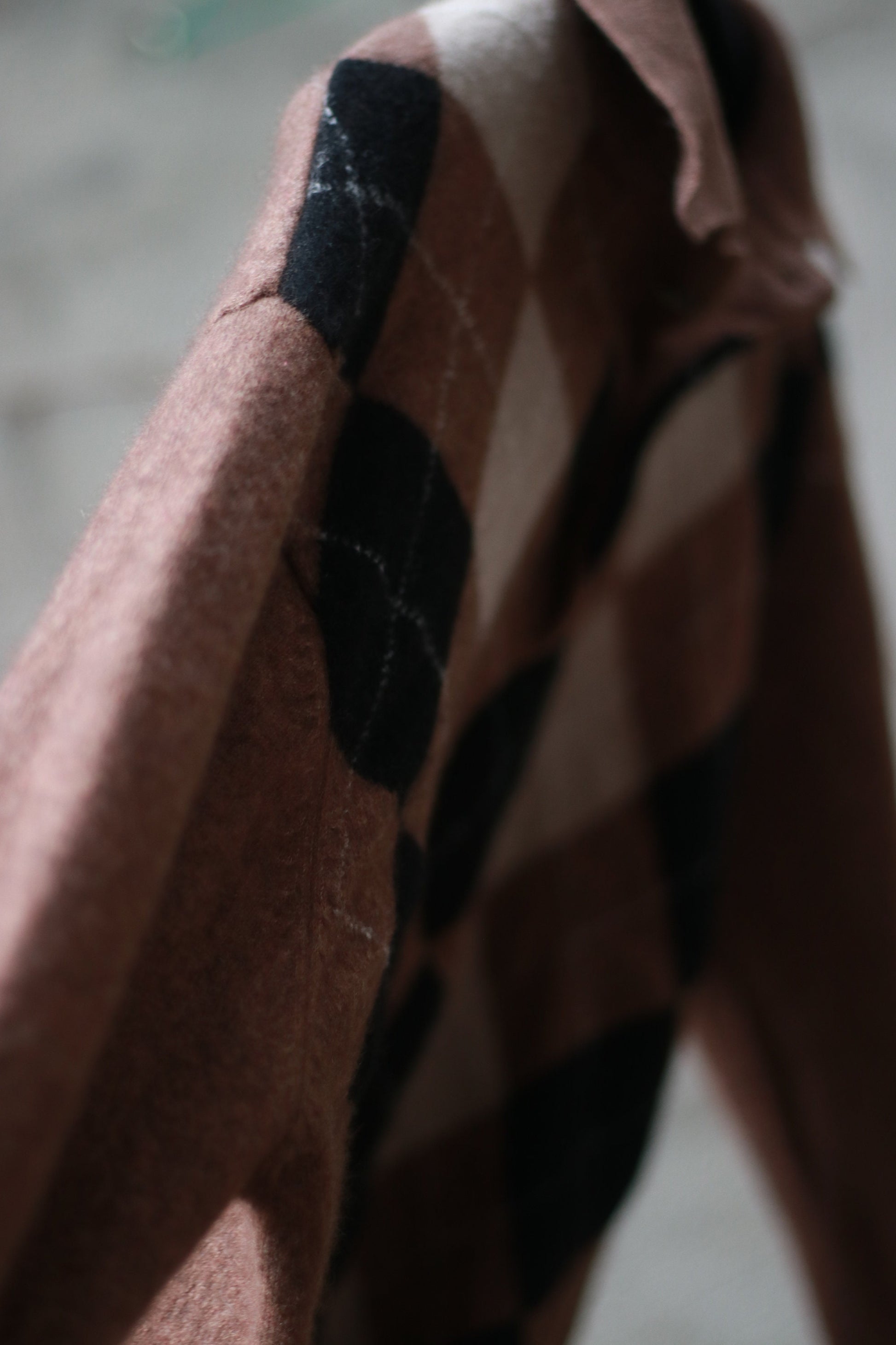 90s Luxurious Sweater | Vintage Preppy Chic Diamond Print long sleeved jumper| Capsule wardrobe brown long sleeved sweater