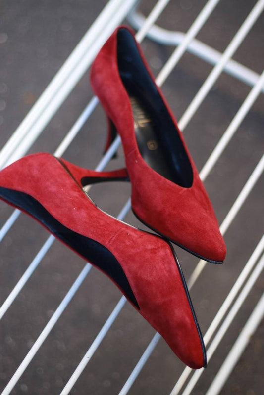 80s Hogl pointed toe heels| Vintage high heeled shoes |