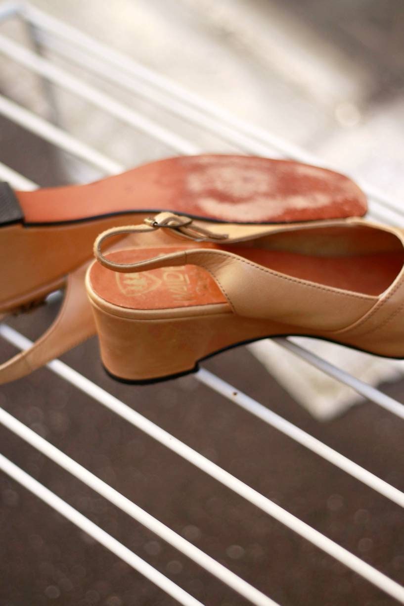 90s Minimalist Brown Slingbacks| Vintage Leather wedges sandals| Classic Summer shoes