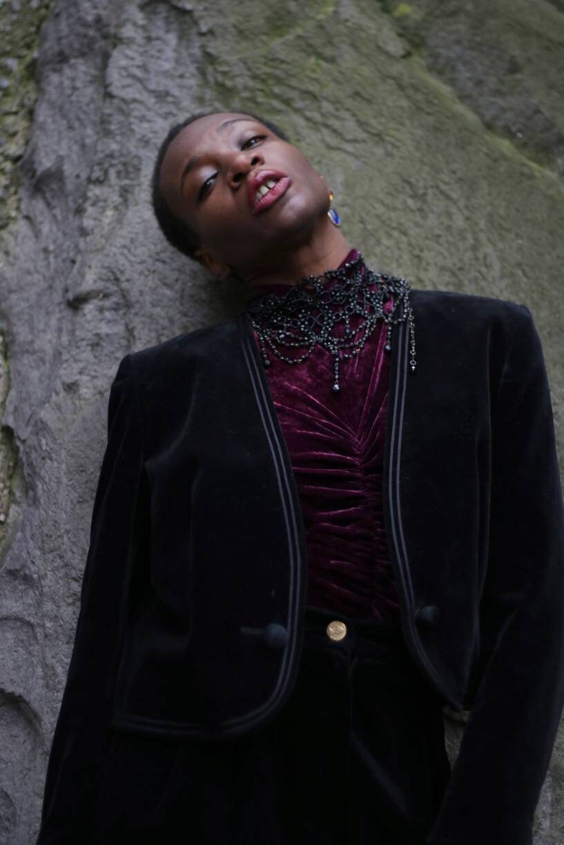 Vintage Opulent black blazer | 80s cropped evening design