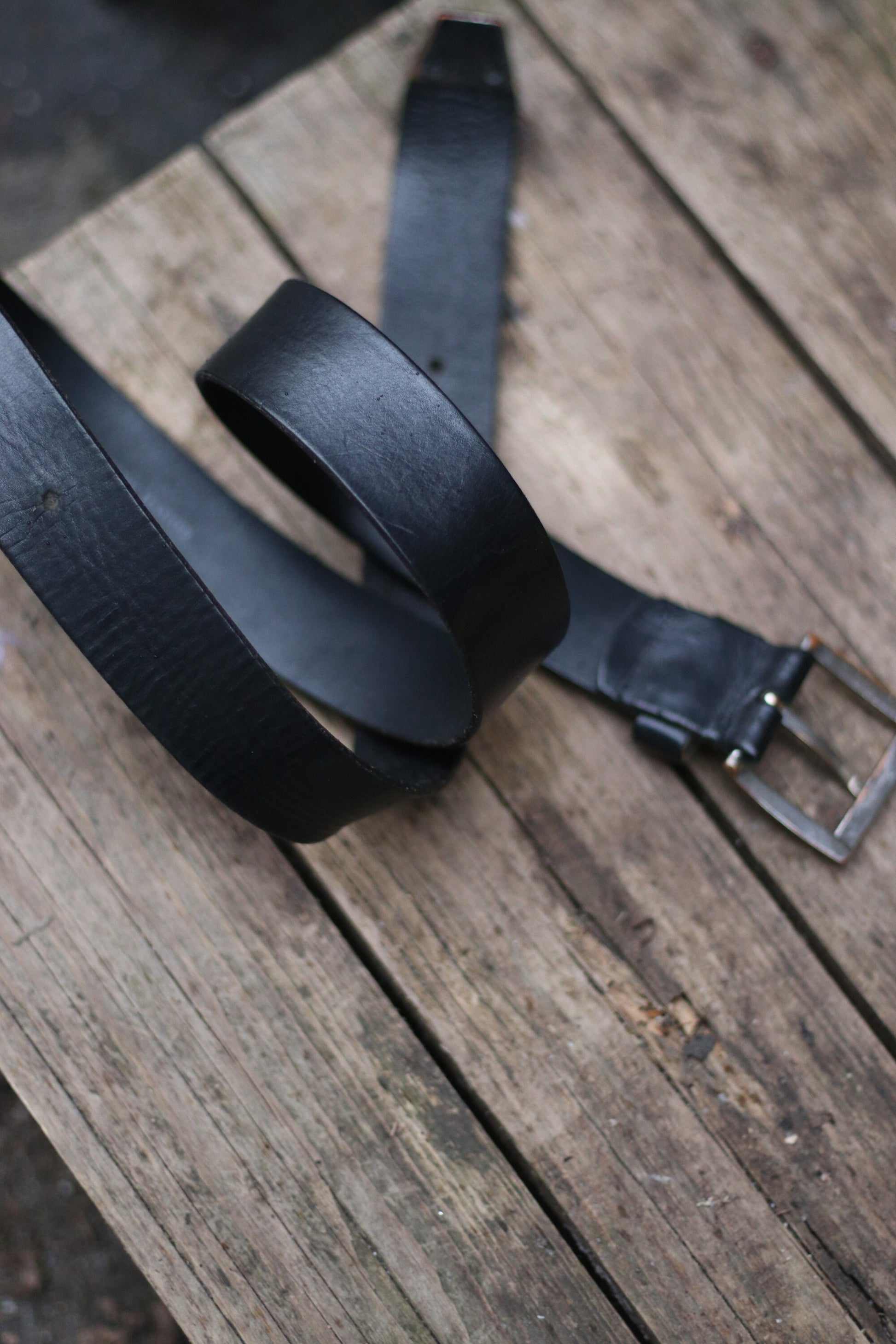Aniline leather Black Belt with Silver colored buckle| Vintage 90s classic minimalist design