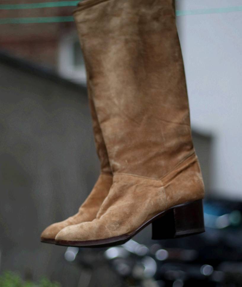 70s suede knee length boots |Vintage minimalist classic brown boots with textured lining