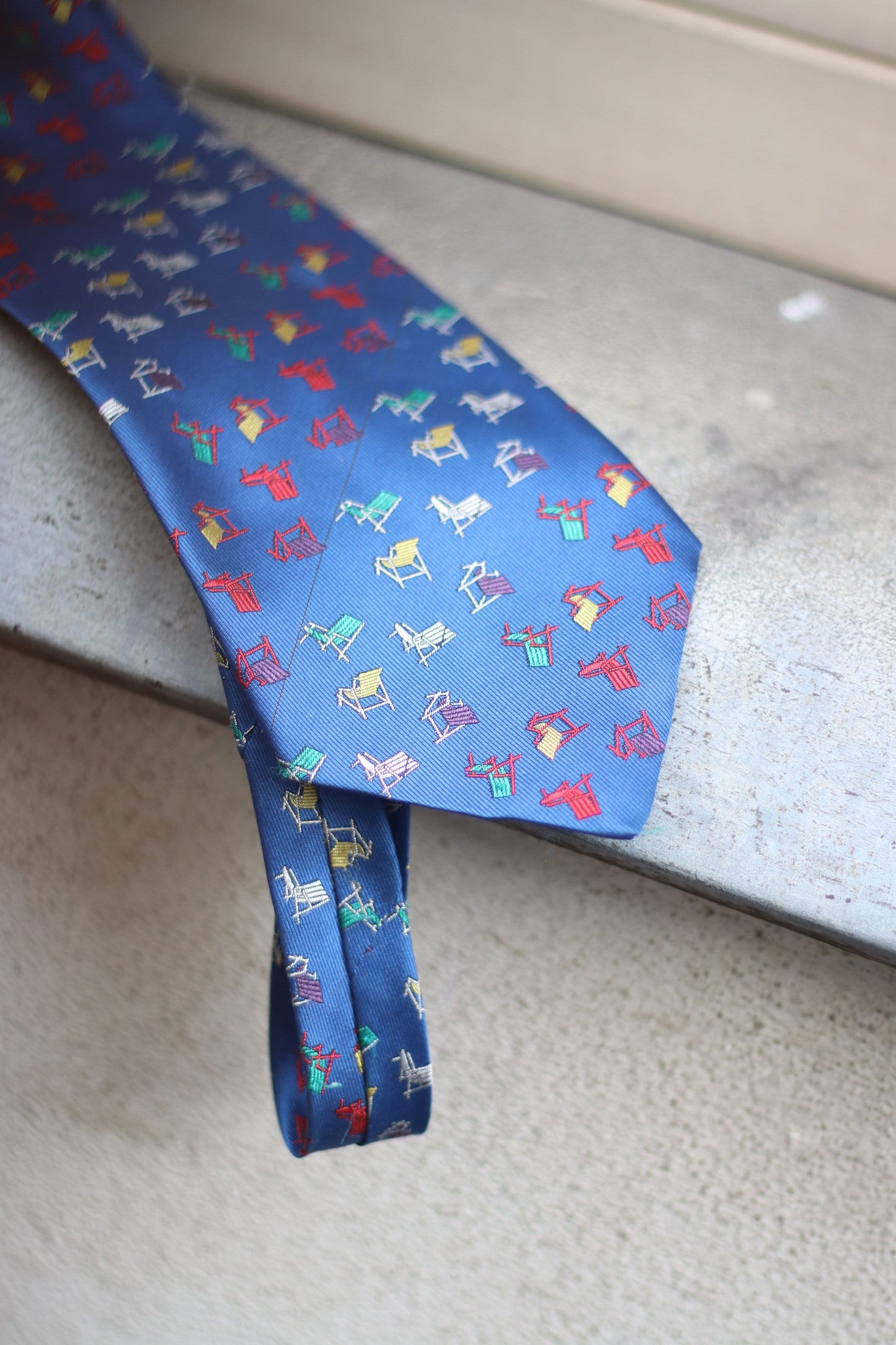 Vintage Blue tie with chair motif 90s quirky menswear suit neck tie