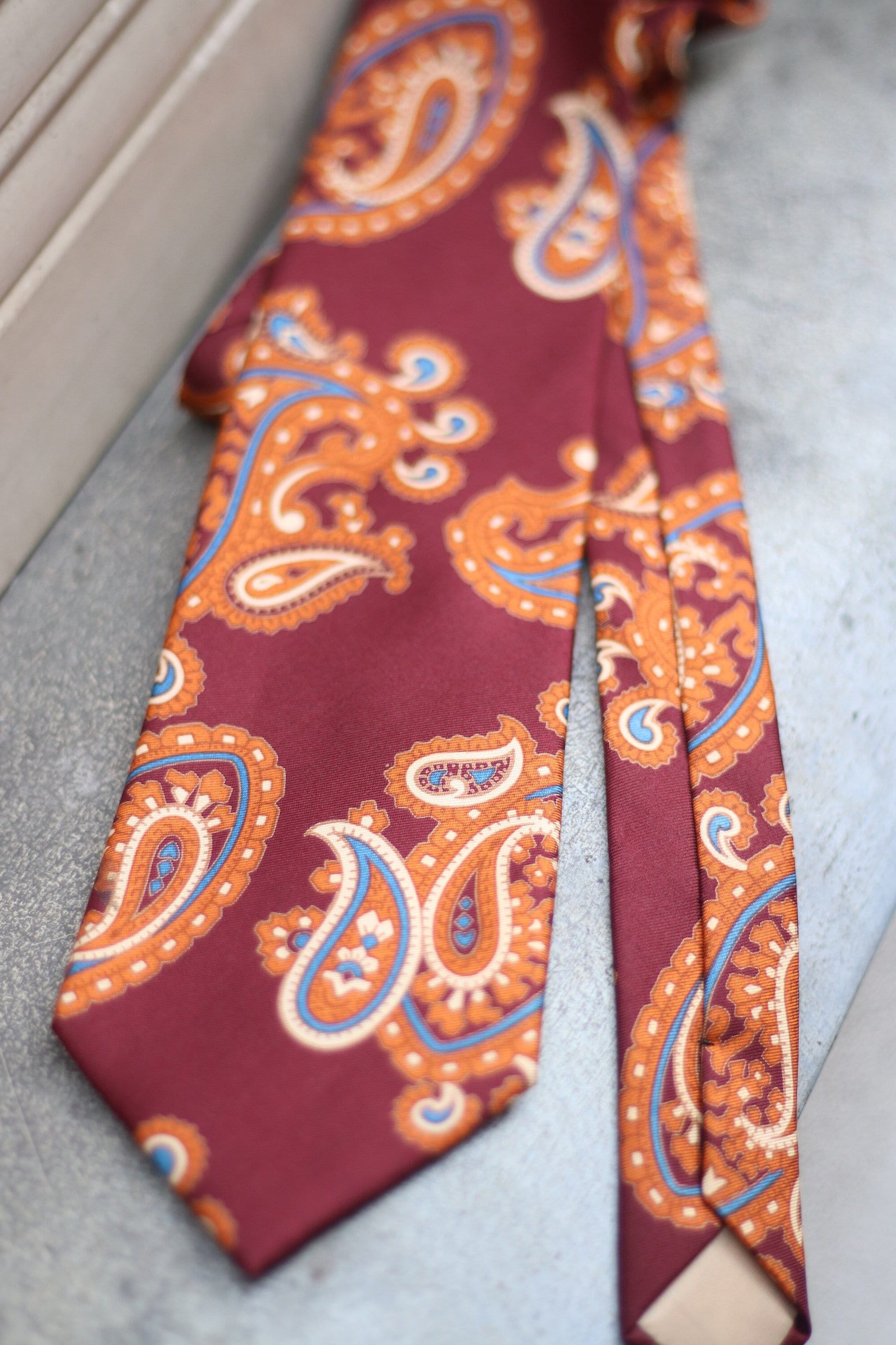 Vintage red eye drop print tie| Fillorio 90s silk mens wear suit Red Paisley Tie – Mens Paisley Silk Necktie
