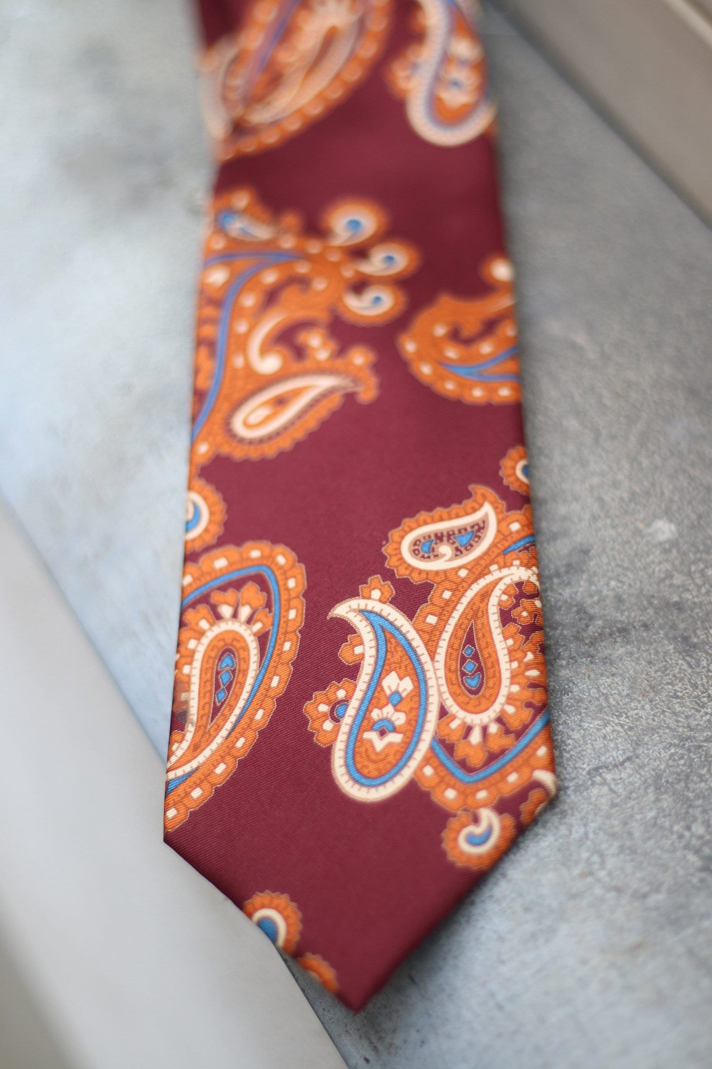 Vintage red eye drop print tie| Fillorio 90s silk mens wear suit Red Paisley Tie – Mens Paisley Silk Necktie