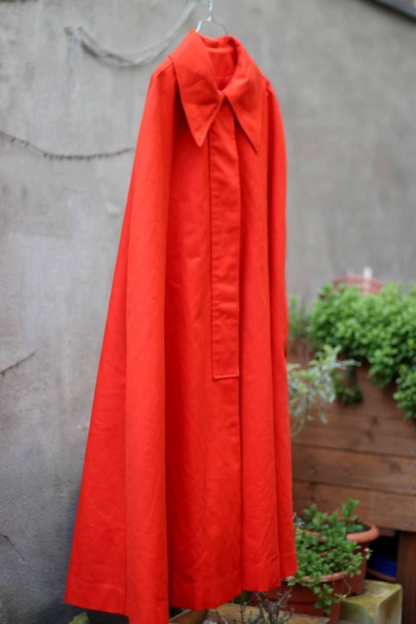 60s Voyager West by Youthcraft Mod Cape Coat| Vintage Orange Chic Cape| Bold Retro Outerwear| Old glamour winter coat