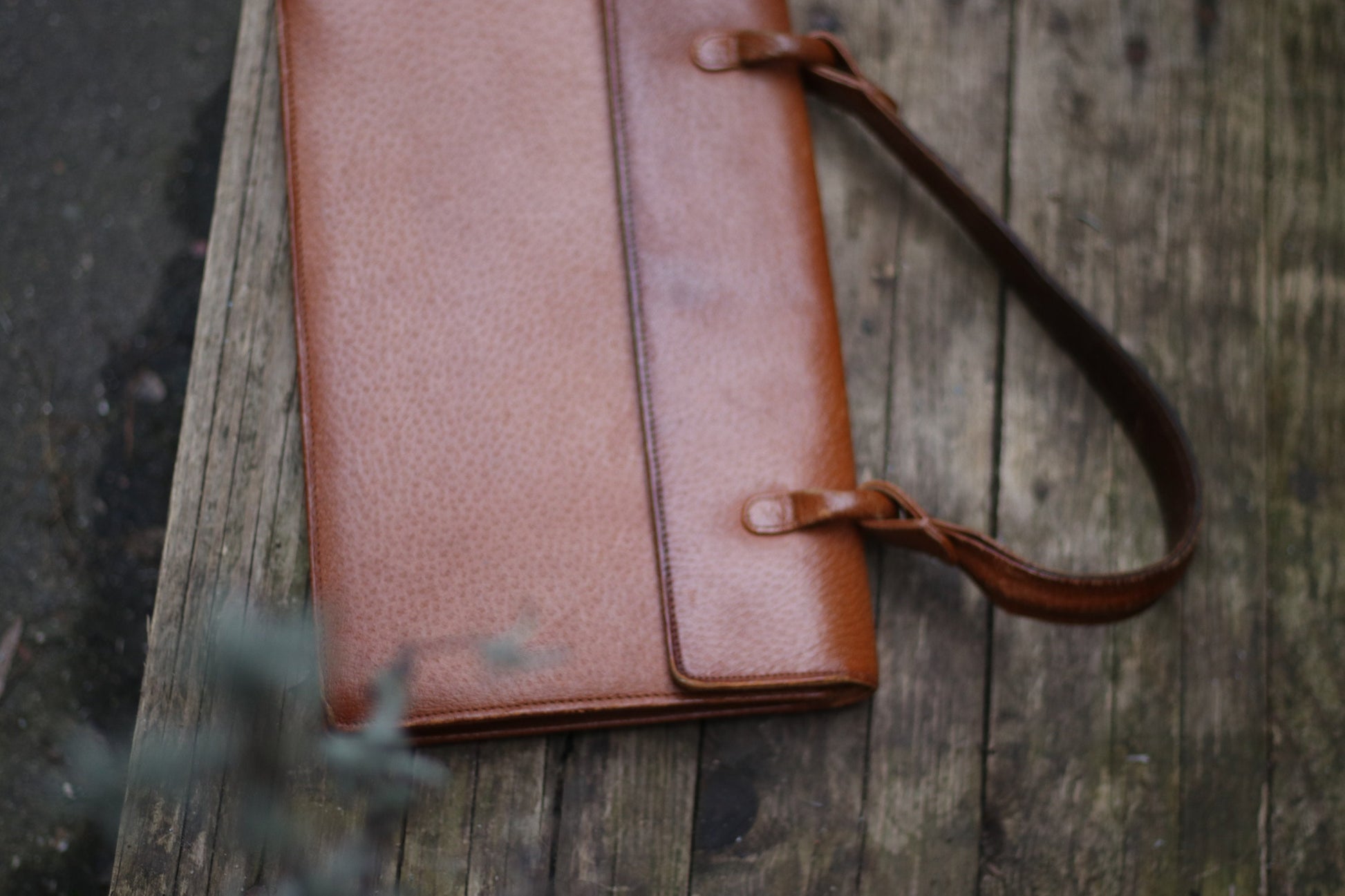 70s leather handbag in brown| Vintage classic brown top handle bag