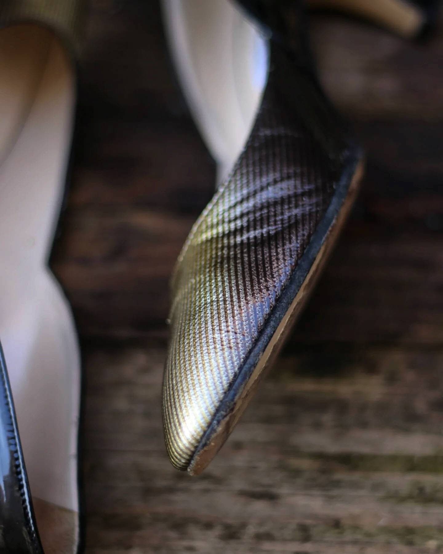 Vintage Donna Laura Venezia Heels| 80s Ombre Pumps in gold and black