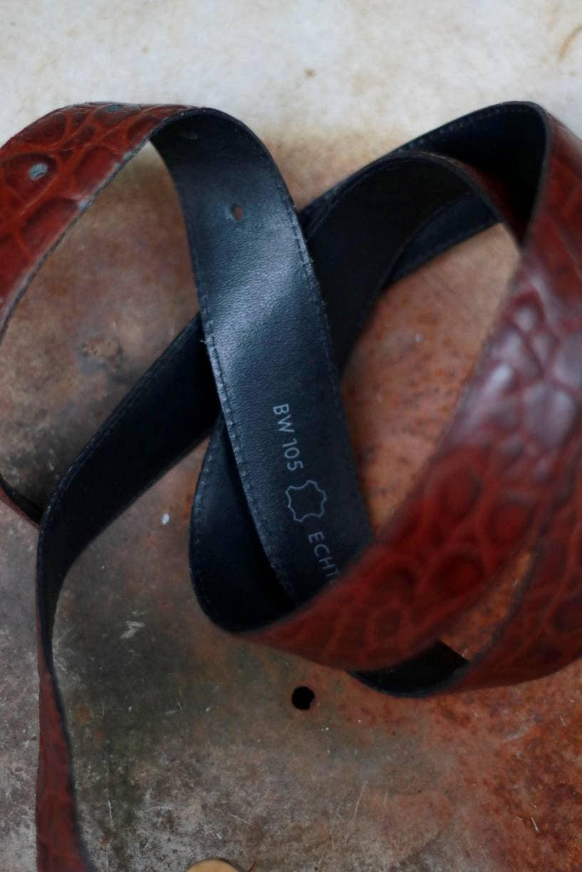 Vintage Leather belt with faux exotic finish| Brown Chic leather accessory