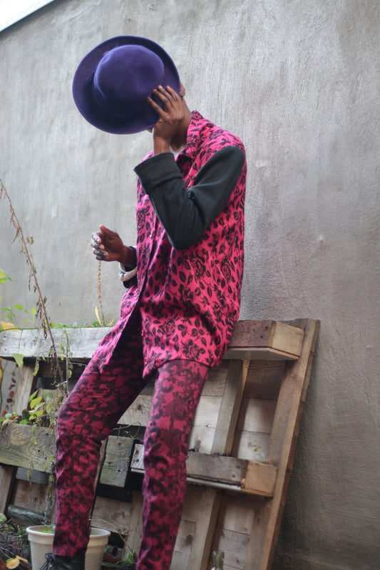 Vintage Long Sleeved Shirt with Floral Motifs in red and contrasting Black Sleeves