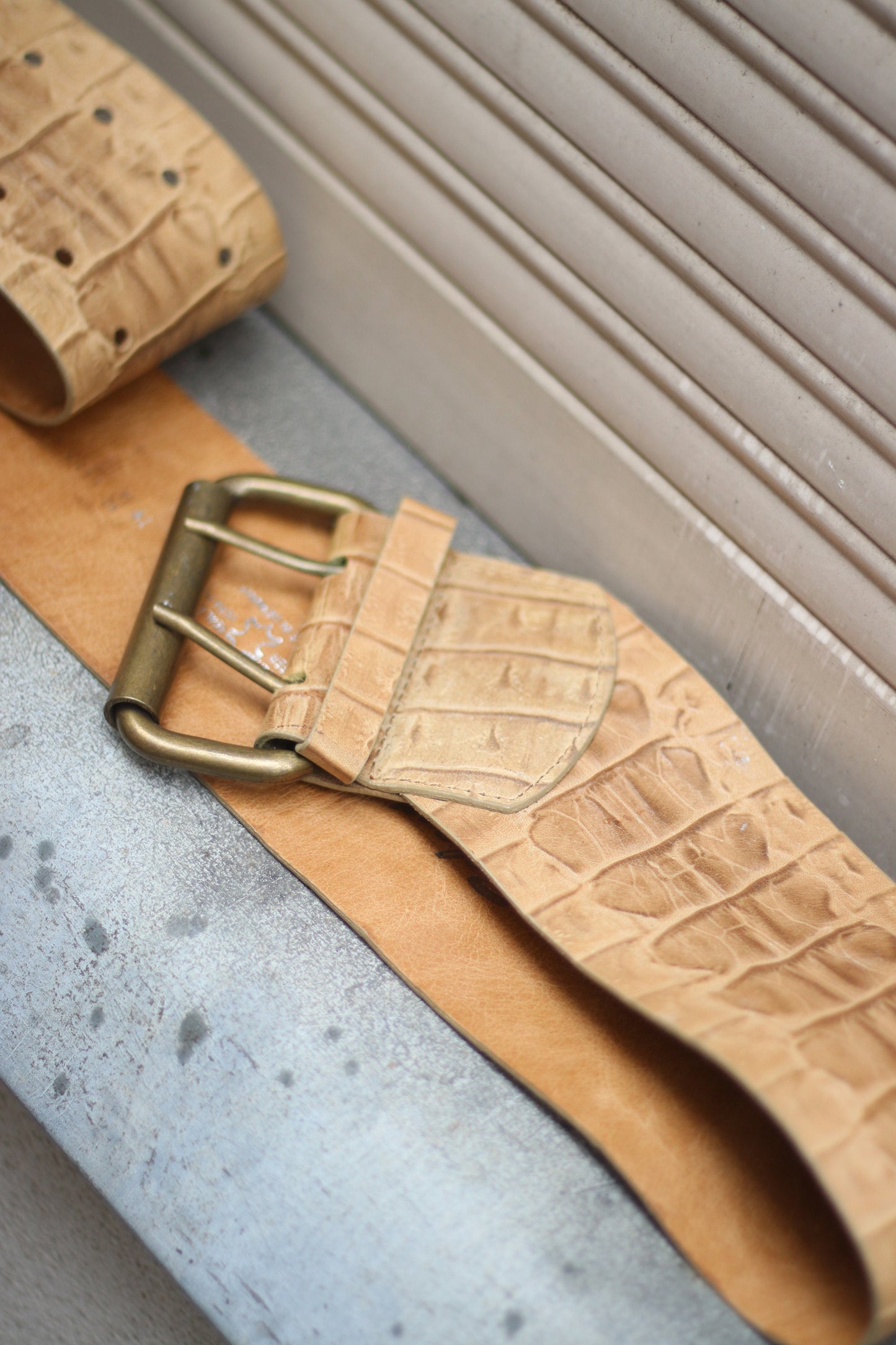 Vintage Leather Belt| Minimalist Vanzetti 90s brown waist belt faux exotic upper