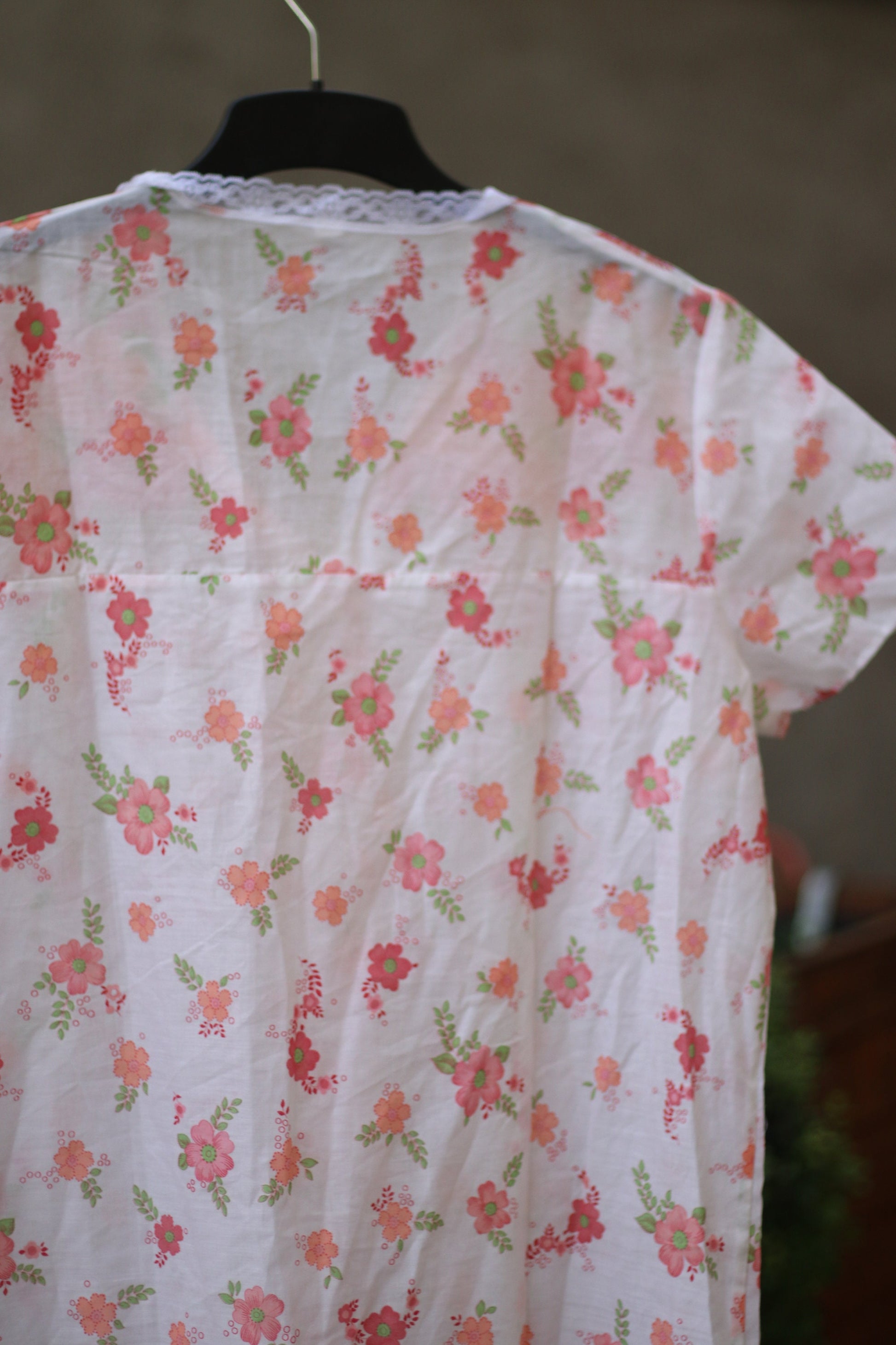 Vintage Summer Dress with Floral Print Bohemian 70s slightly sheer lightweight dress