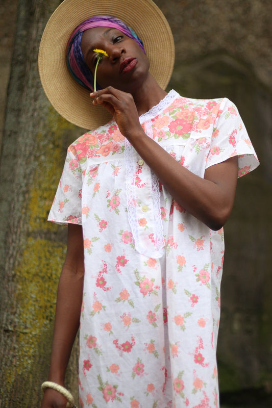 Vintage Summer Dress with Floral Print Bohemian 70s slightly sheer lightweight dress