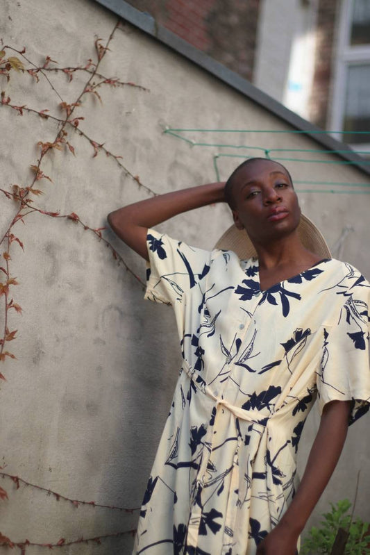 80s Floral Print Dress|Vintage Monochrome Design in cream and blue