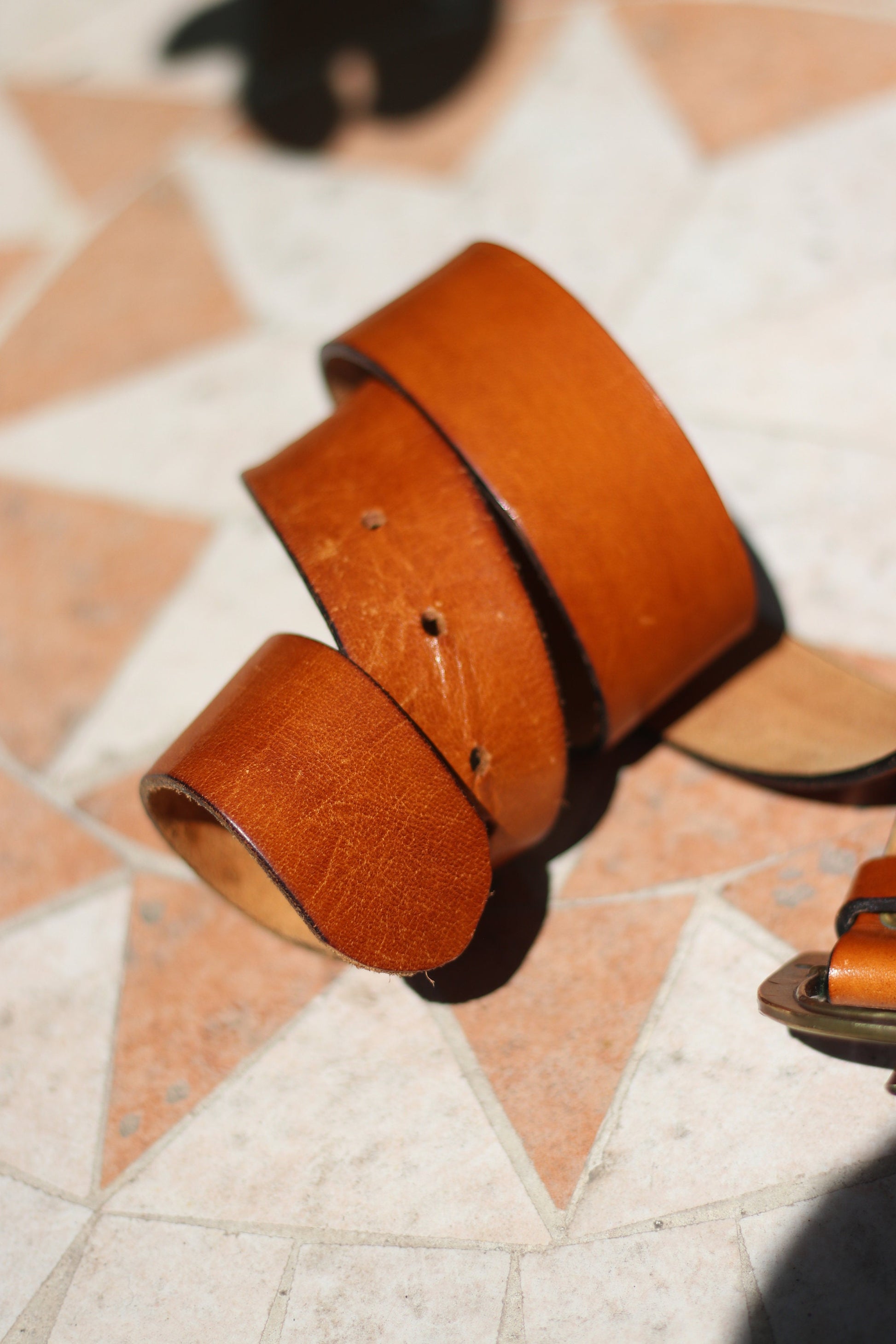 70s Leather Belt| Vintage Brown Bohemian Belt with Silver colored statement buckle| Minimalist Americana Accessory