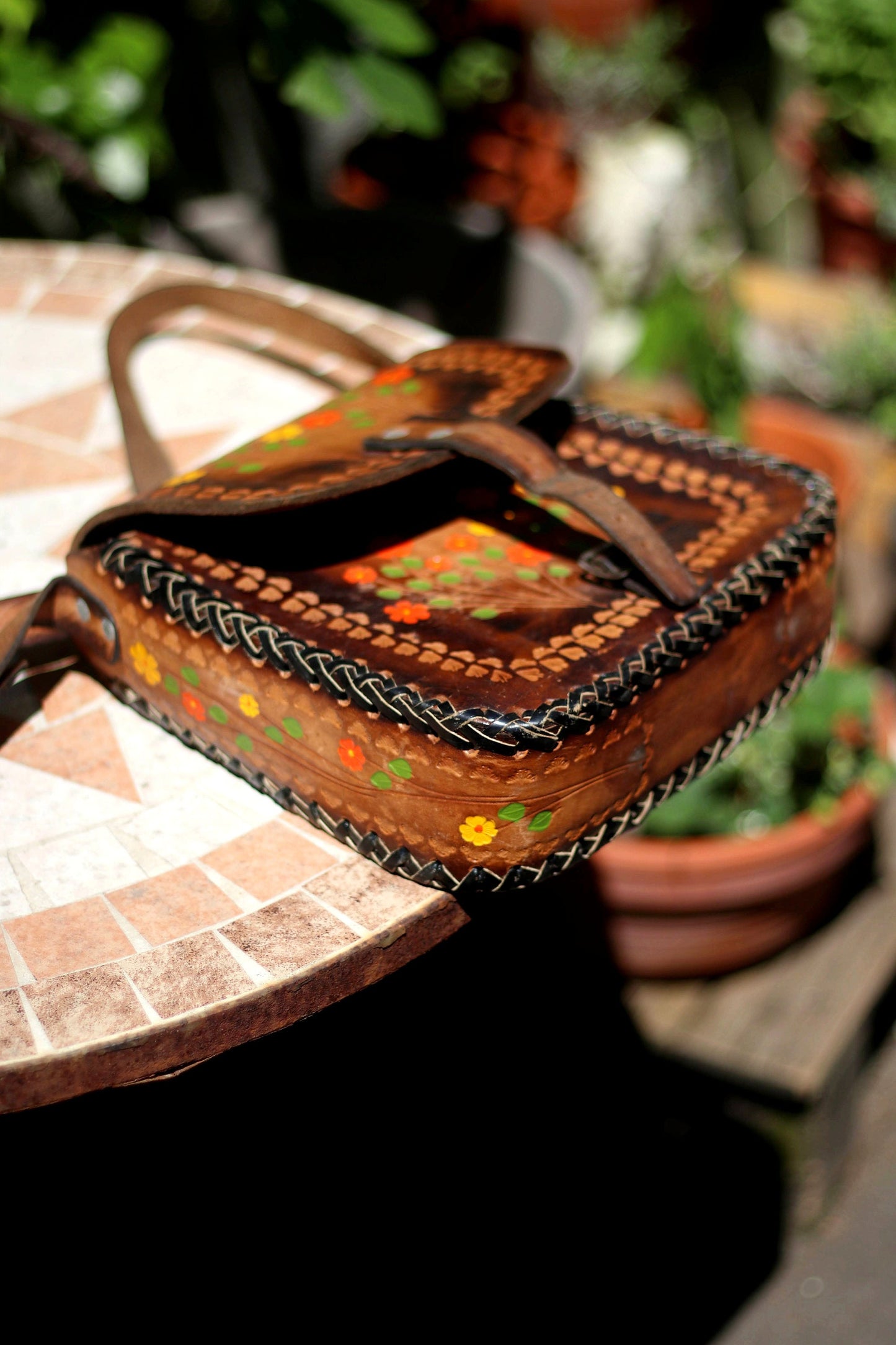70s handmade tooled bag| Vintage Brown Leather Shoulder bag with hand painted floral details| Bohemian leather accessory