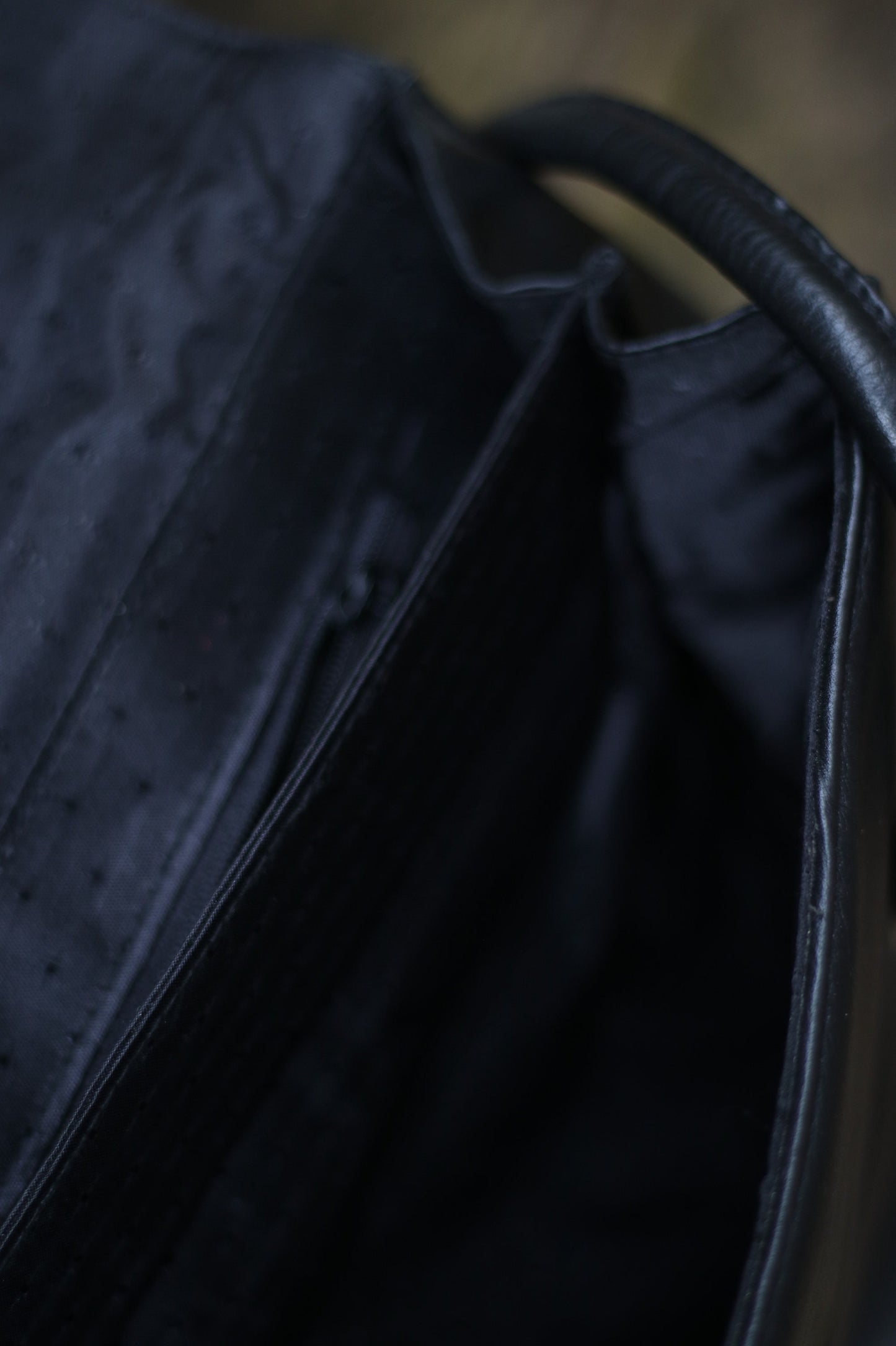 90s Black Leather Bag| Minimalist Shoulder bag with Silver-colored details| Classic office bag