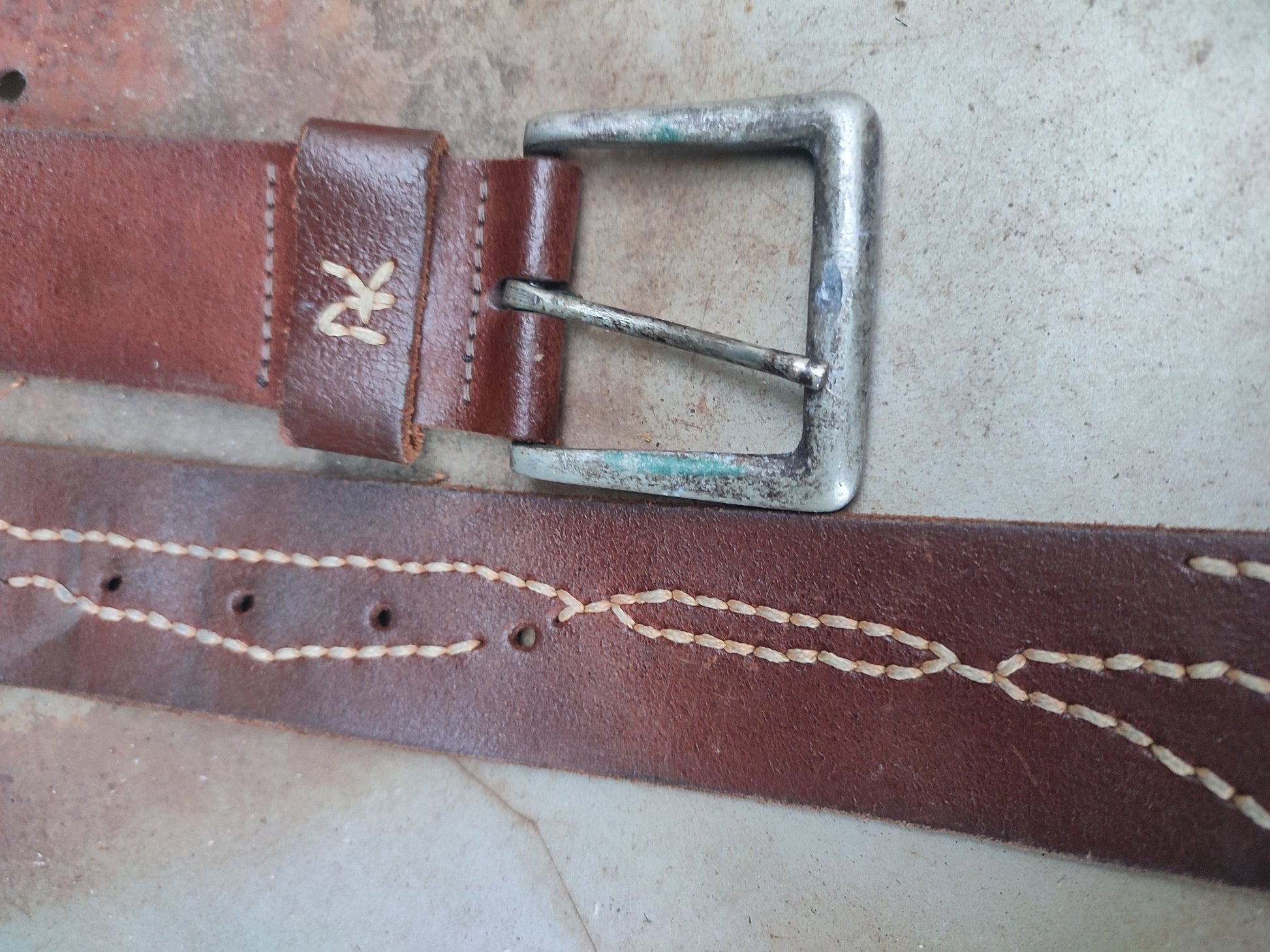 70s leather belt with statement stitchings| Vintage brown Americana inspired belt| Cowgirl leather accessory