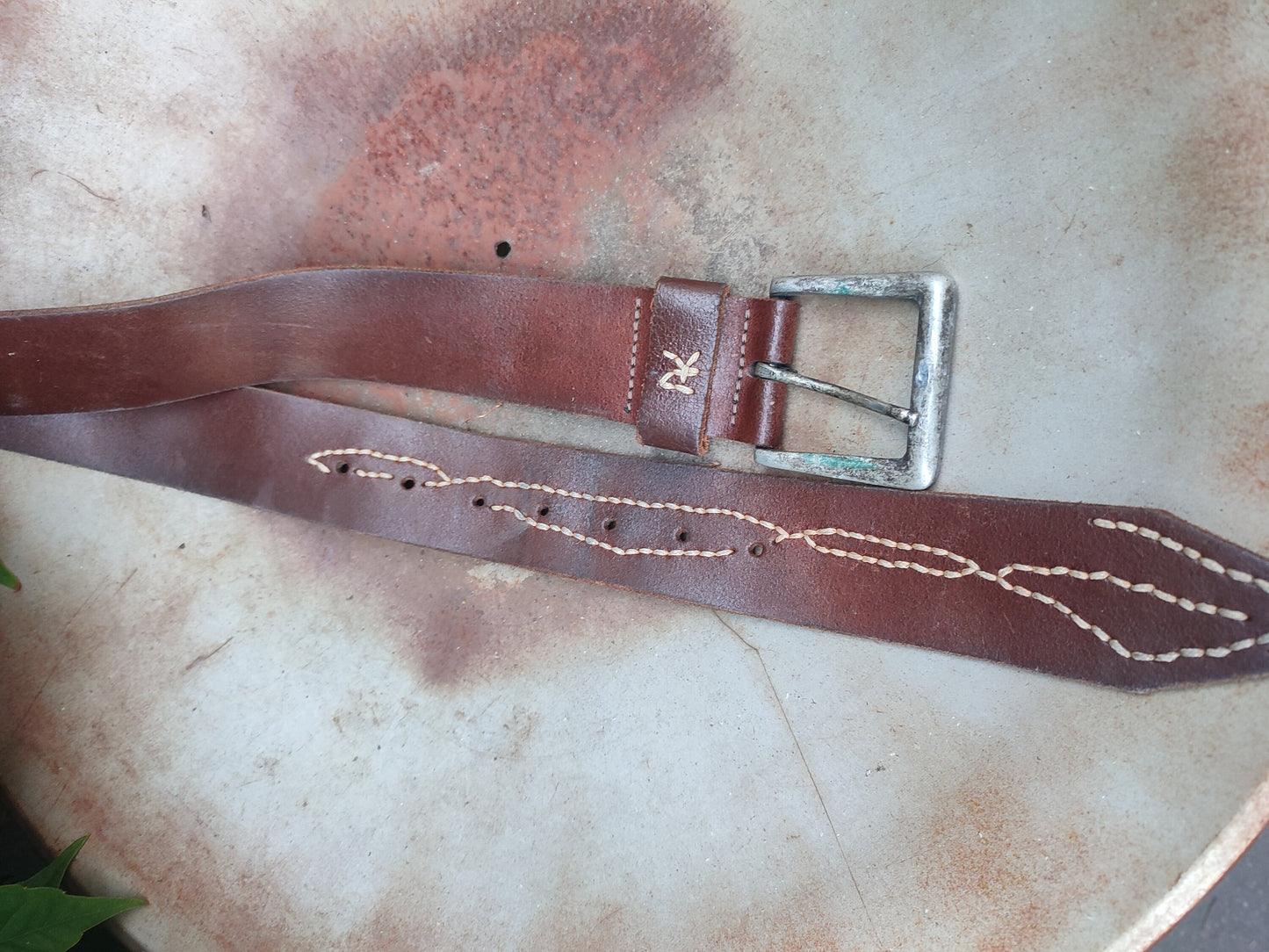 70s leather belt with statement stitchings| Vintage brown Americana inspired belt| Cowgirl leather accessory