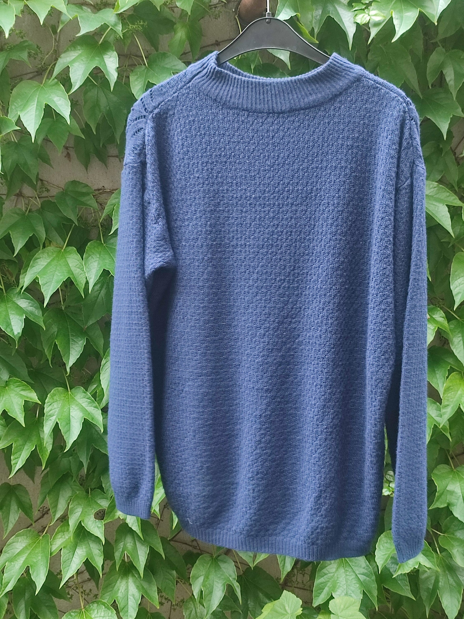 y2k blue knit| Vintage long sleeved lightweight sweater| Minimalist jumper