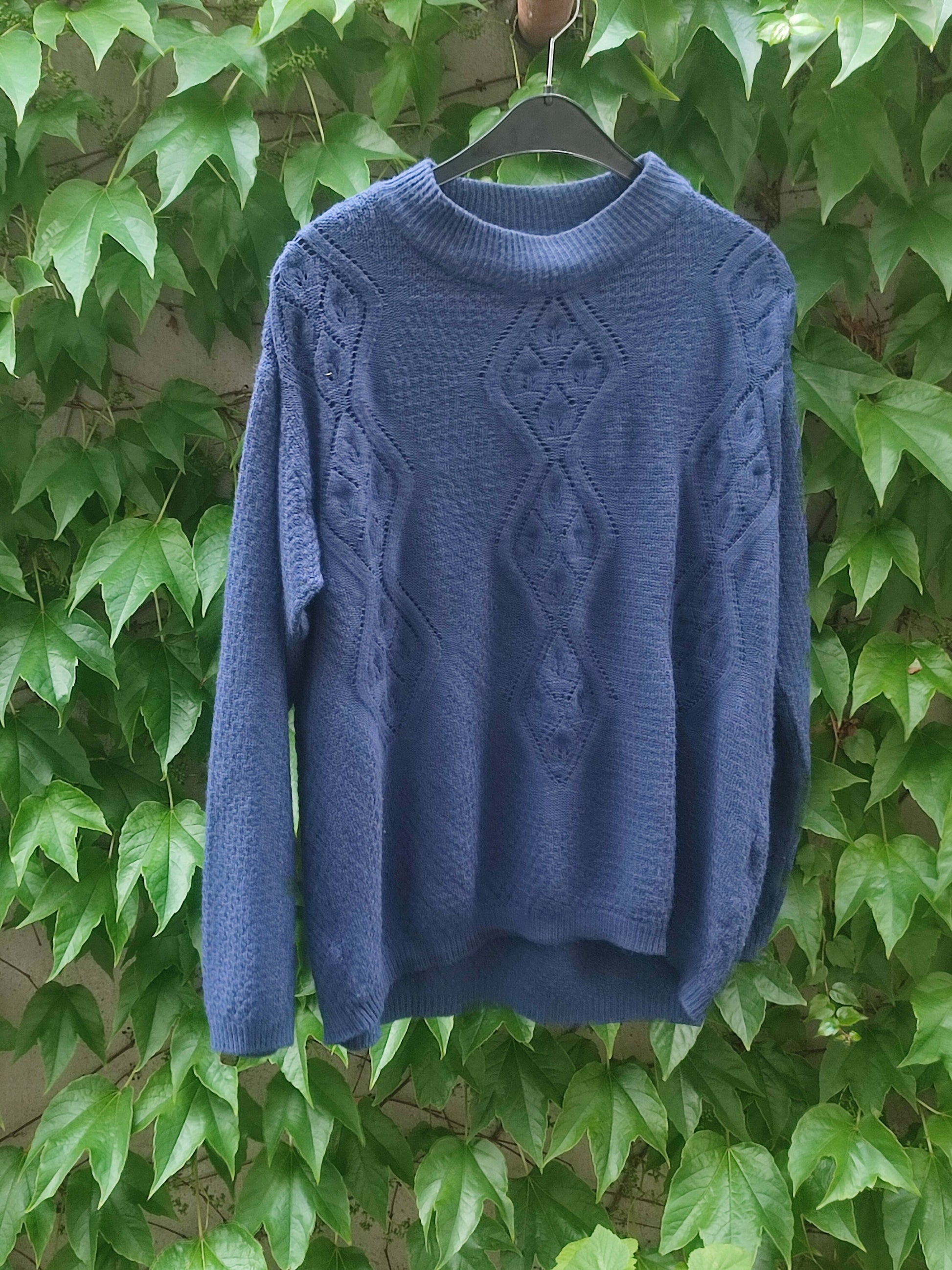 y2k blue knit| Vintage long sleeved lightweight sweater| Minimalist jumper