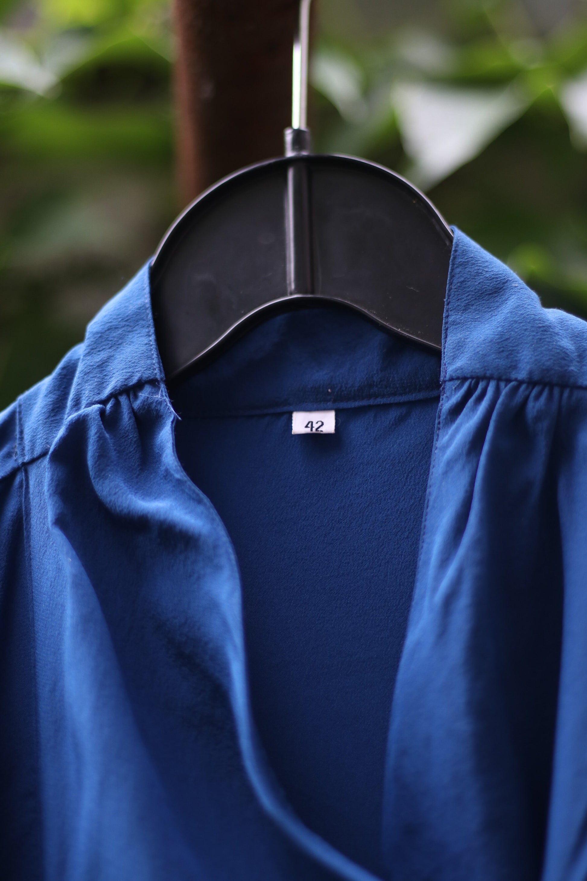 80s silk blouse|  Minimalist long sleeved shirt | Vintage elegant work shirt | Retro Feminine blouse