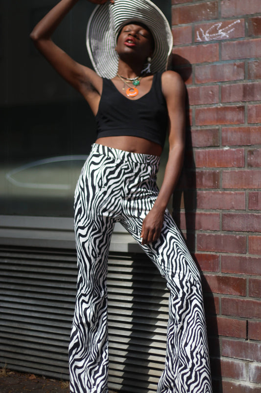70s flare pants with swirly print| Vintage monochrome black and white trousers| psychedelic summer bell bottoms