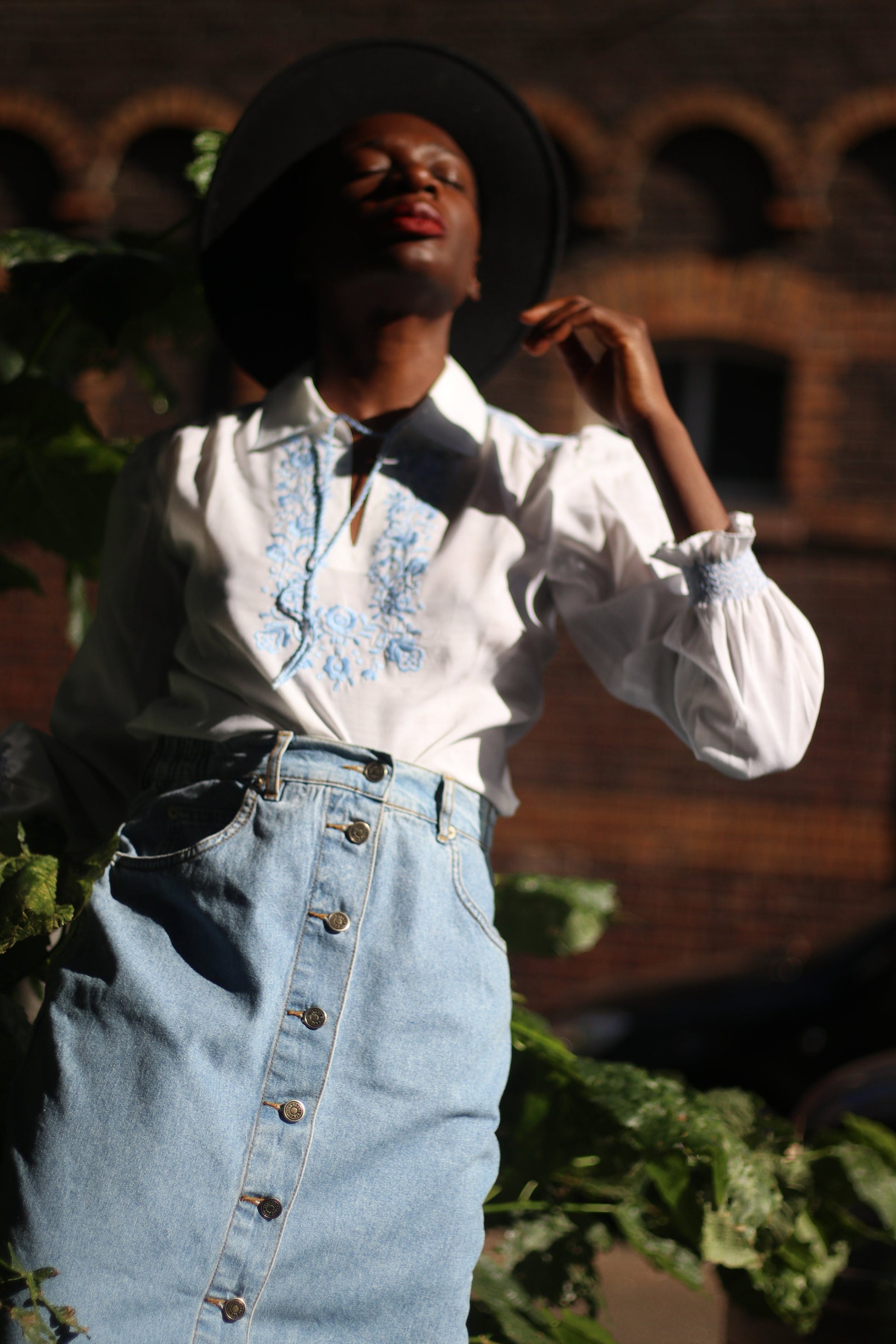 90s Bohemian Blouse| Vintage White and Blue Summer Shirt| Hippy Long sleeved Summer Blouse with embroidered details and tie
