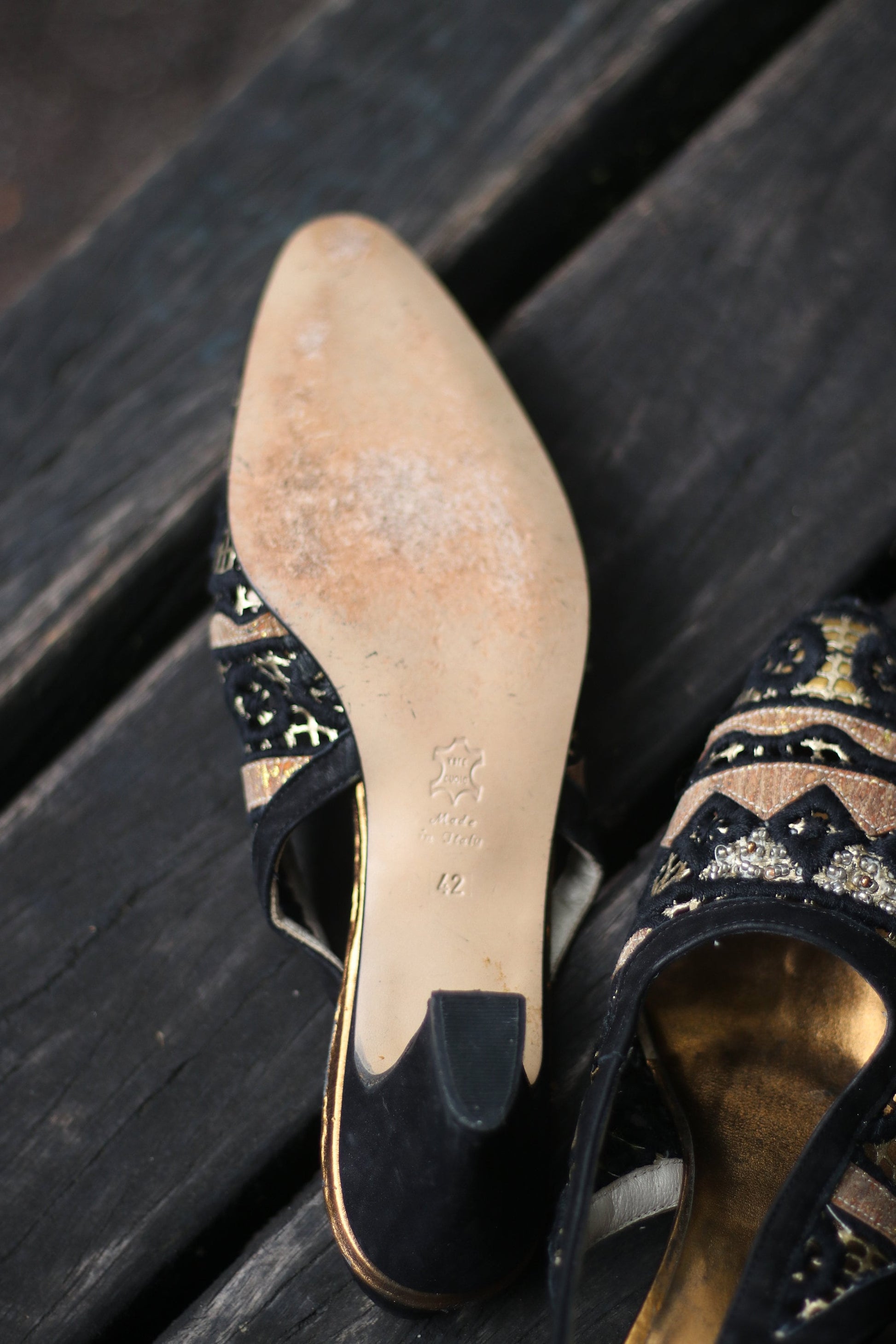 80s Mononchrome Slingbacks| Vintage Elegant lace like Heels | Minimalist Pumps