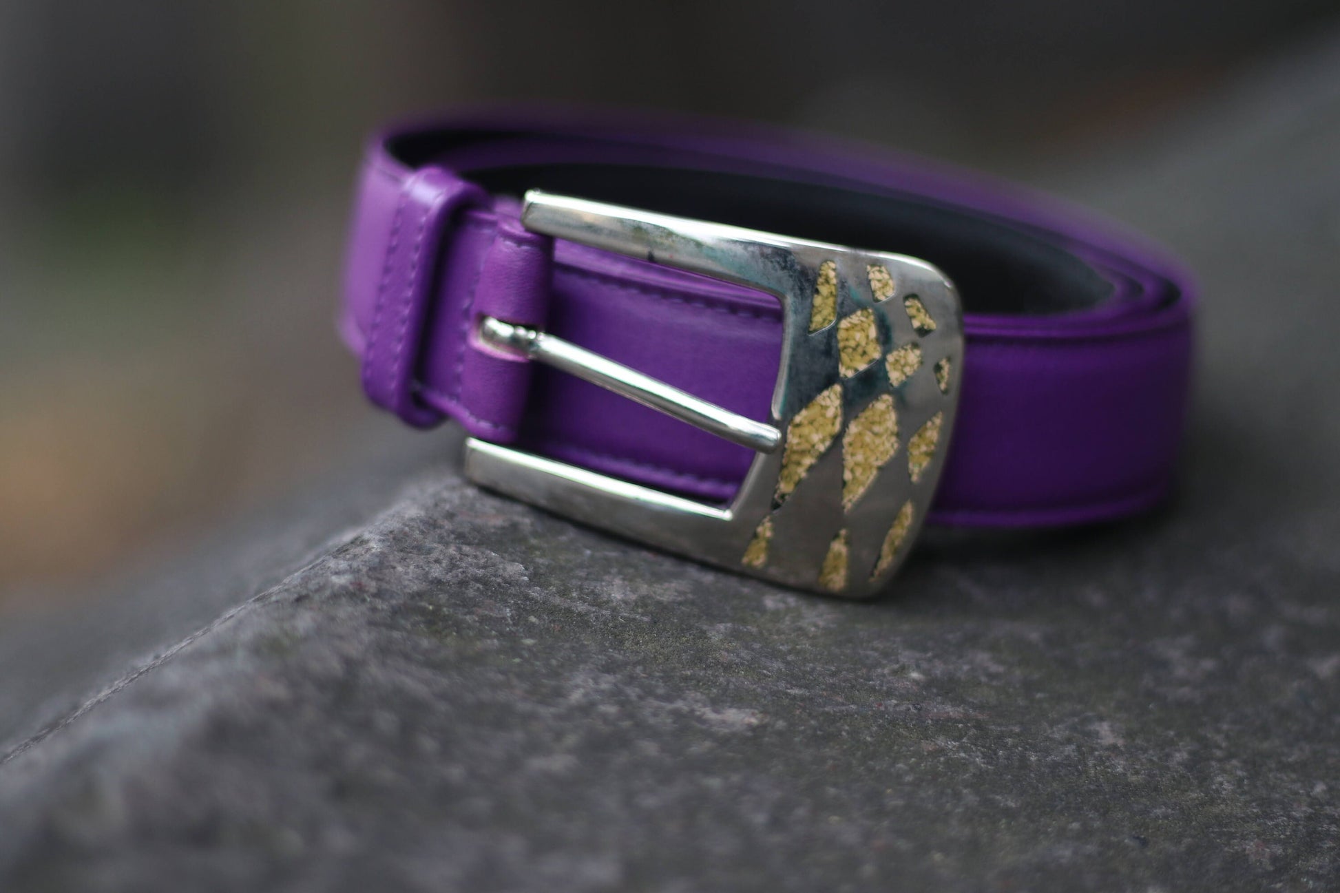 70s purple belt| Vintage leather belt with statement buckle| tough luxe rock n roll belt