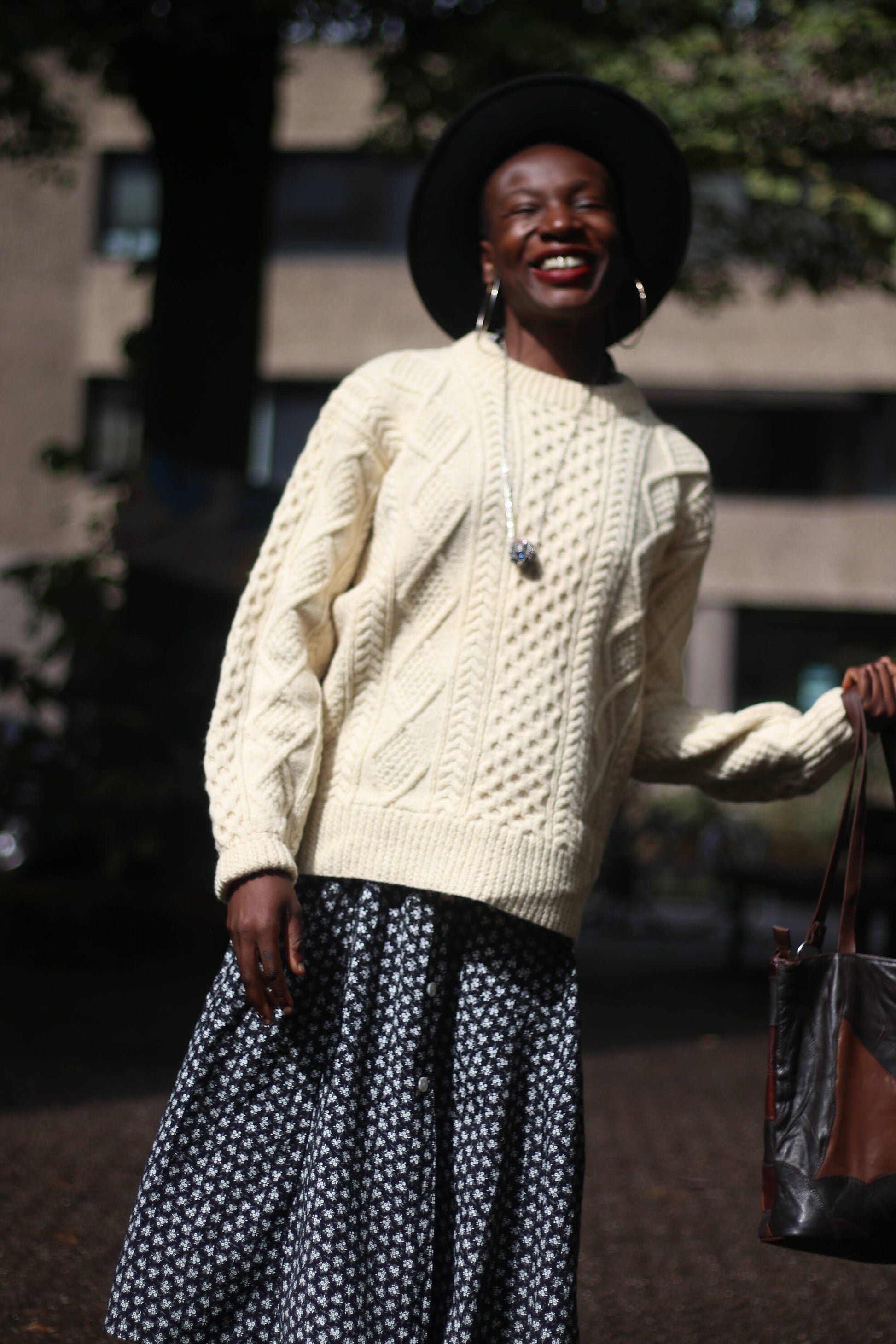 Vintage Insfree chunky knit Sweater| 90s Woolen Winter Chic white sweater | Handknit long sleeved sweater