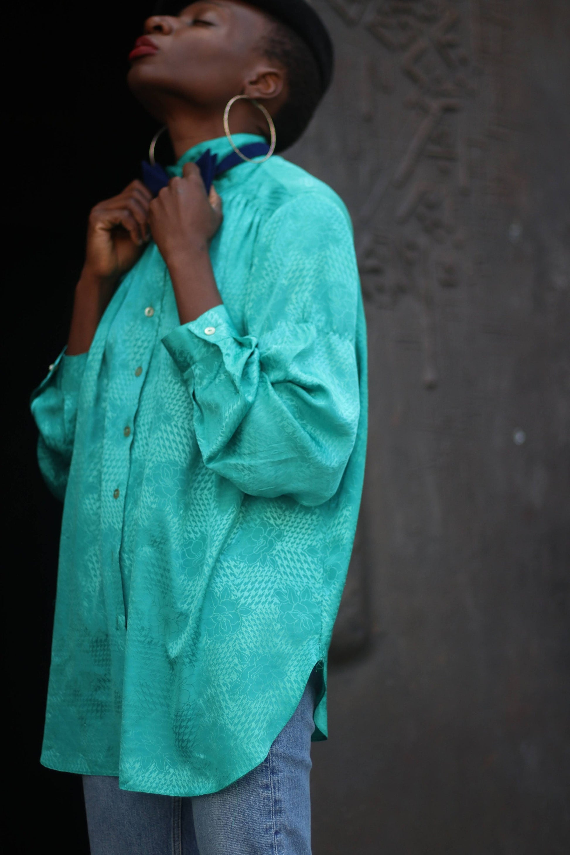 80s Green long sleeved Blouse| Vintage floral print maximalist buttoned down shirt
