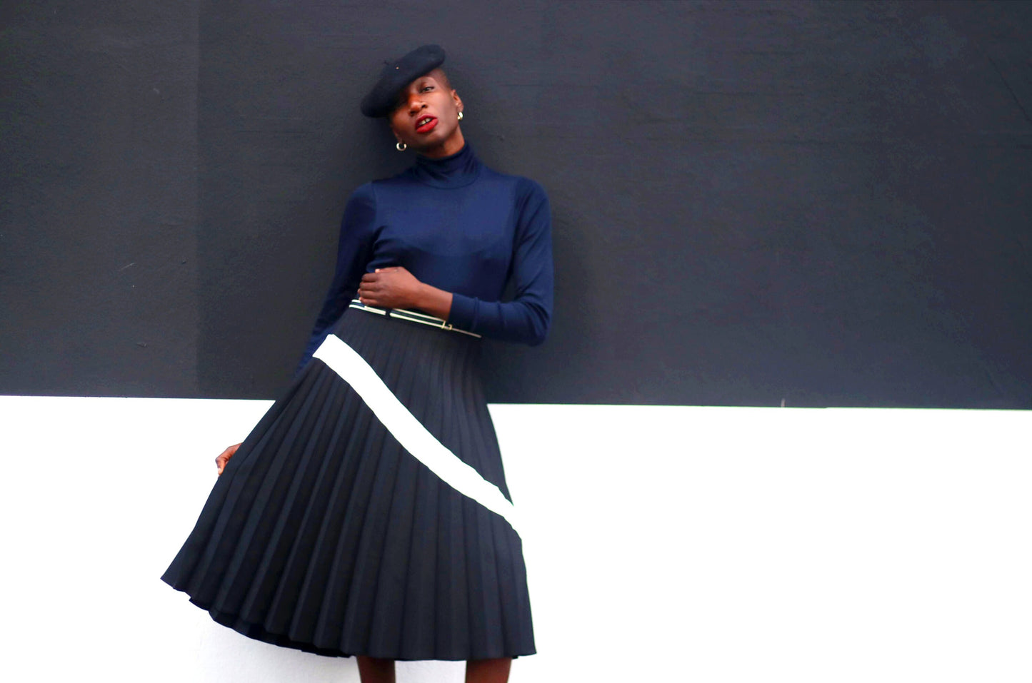 Vintage monochrome Pleated Skirt| 80s black and white minimalist