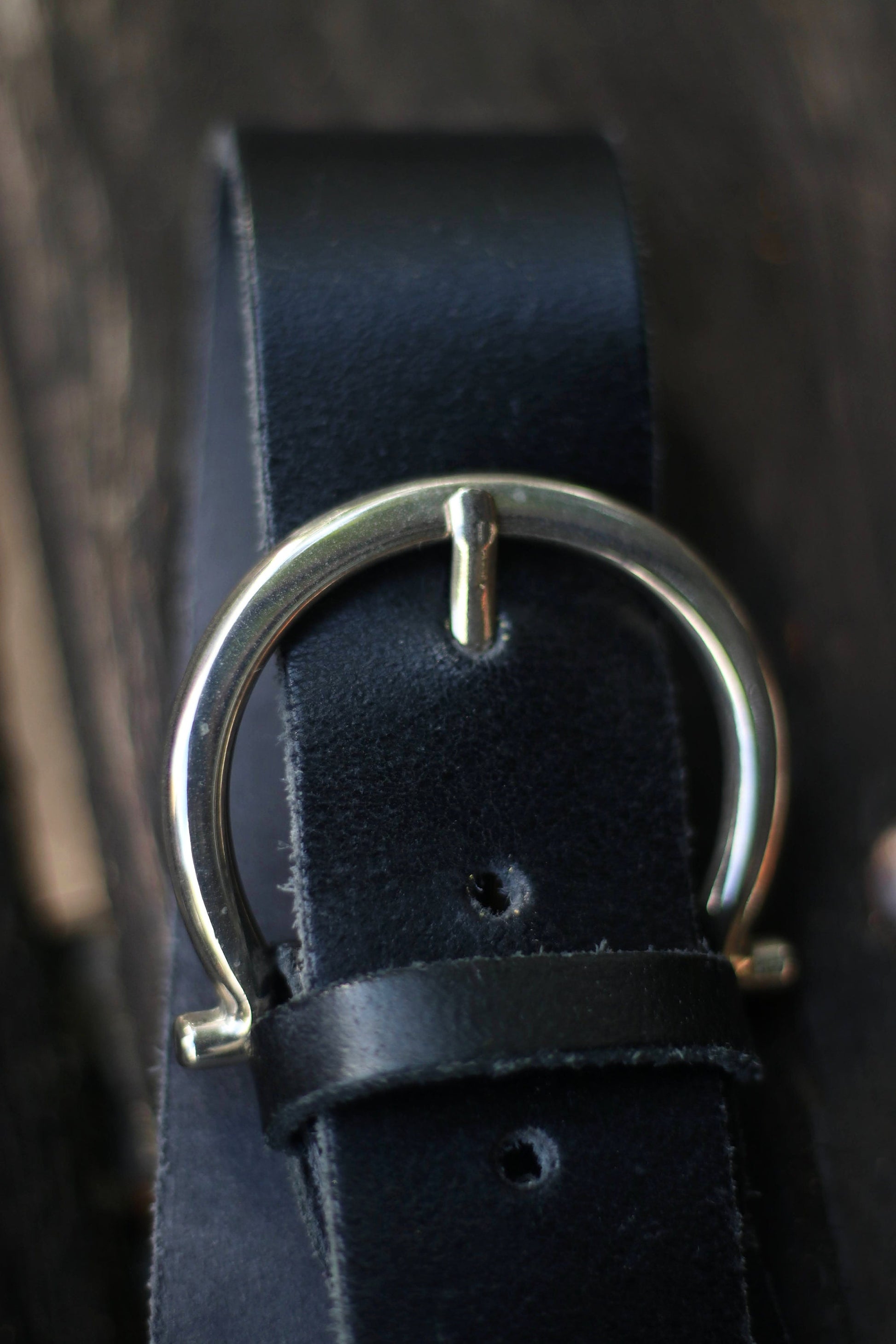 Vintage Black Leather Belt| 90s classic minimalist black belt with silver colored buckle| Capsule Wardrobe leather accessory