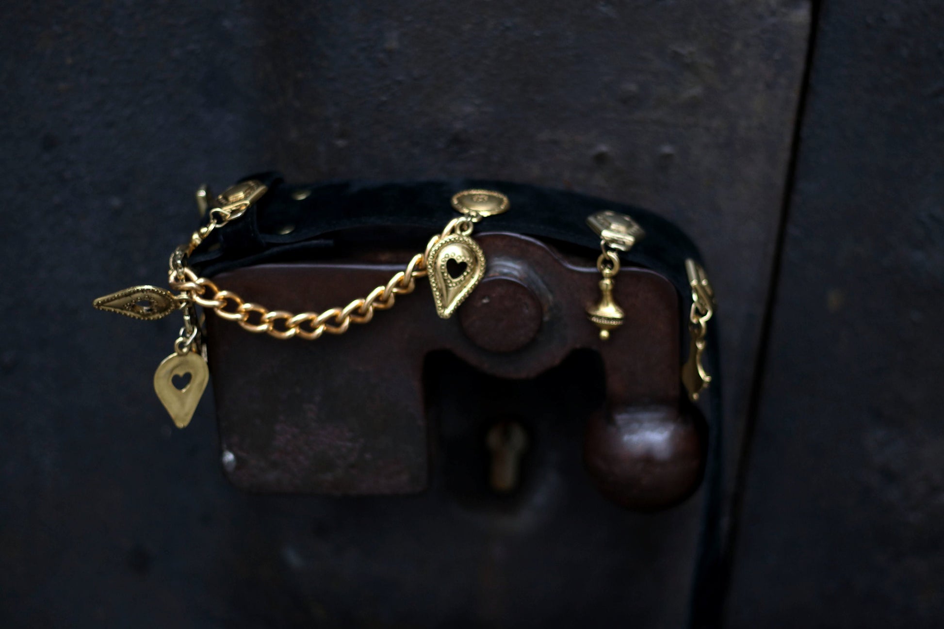 80s Suede Belt with statement charms| Maximalist black belt with gold colored details| Statement Chain belt