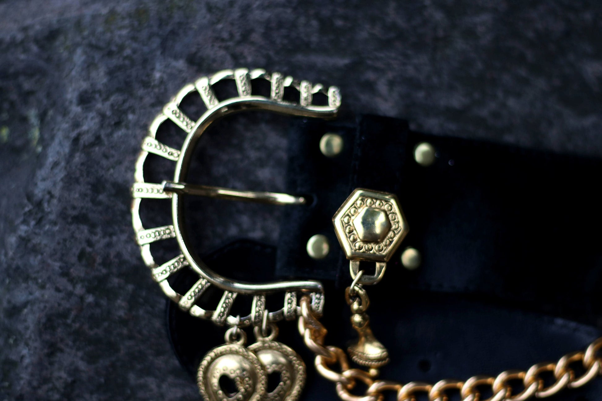 80s Suede Belt with statement charms| Maximalist black belt with gold colored details| Statement Chain belt